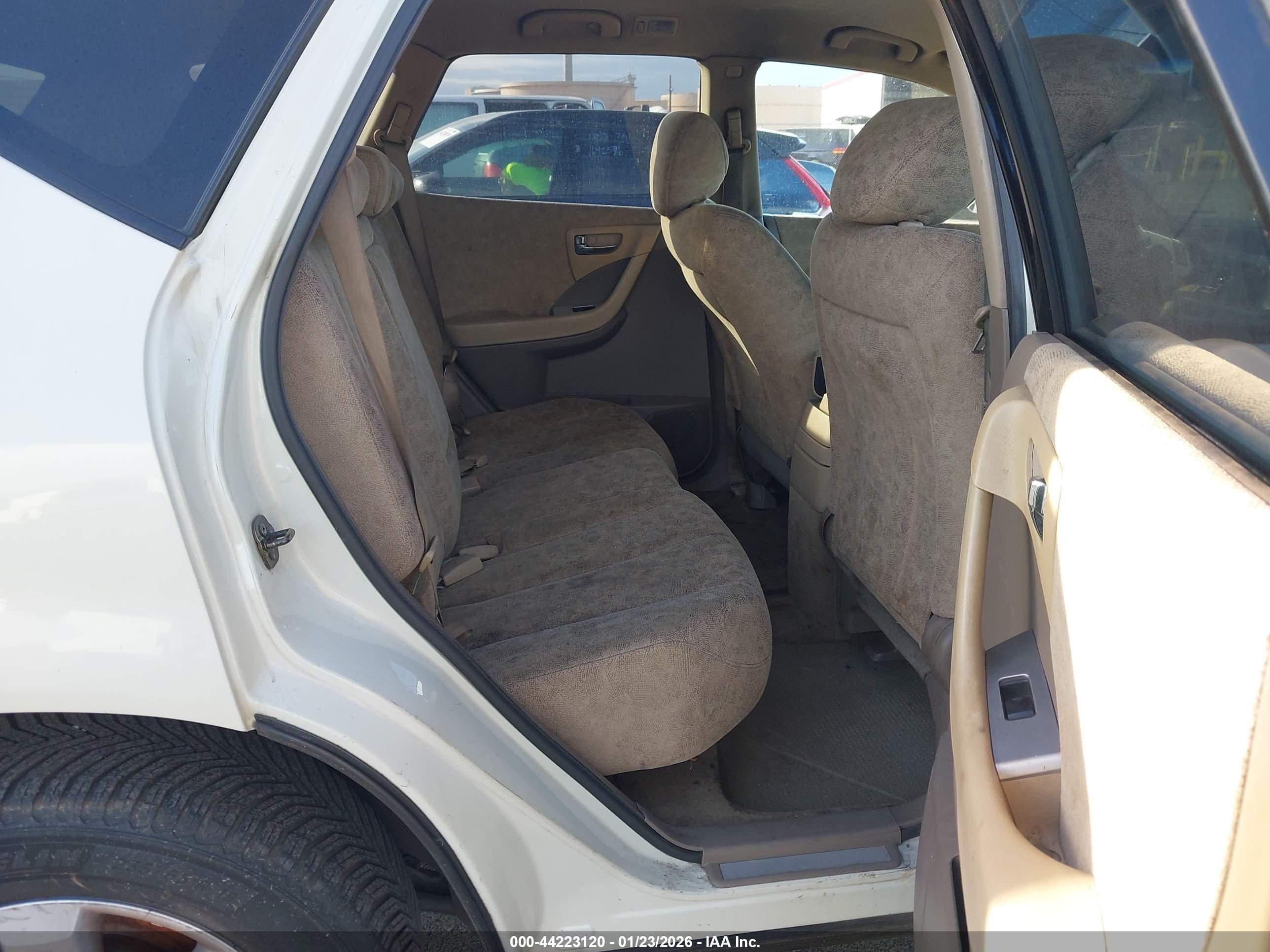 NISSAN MURANO image 8