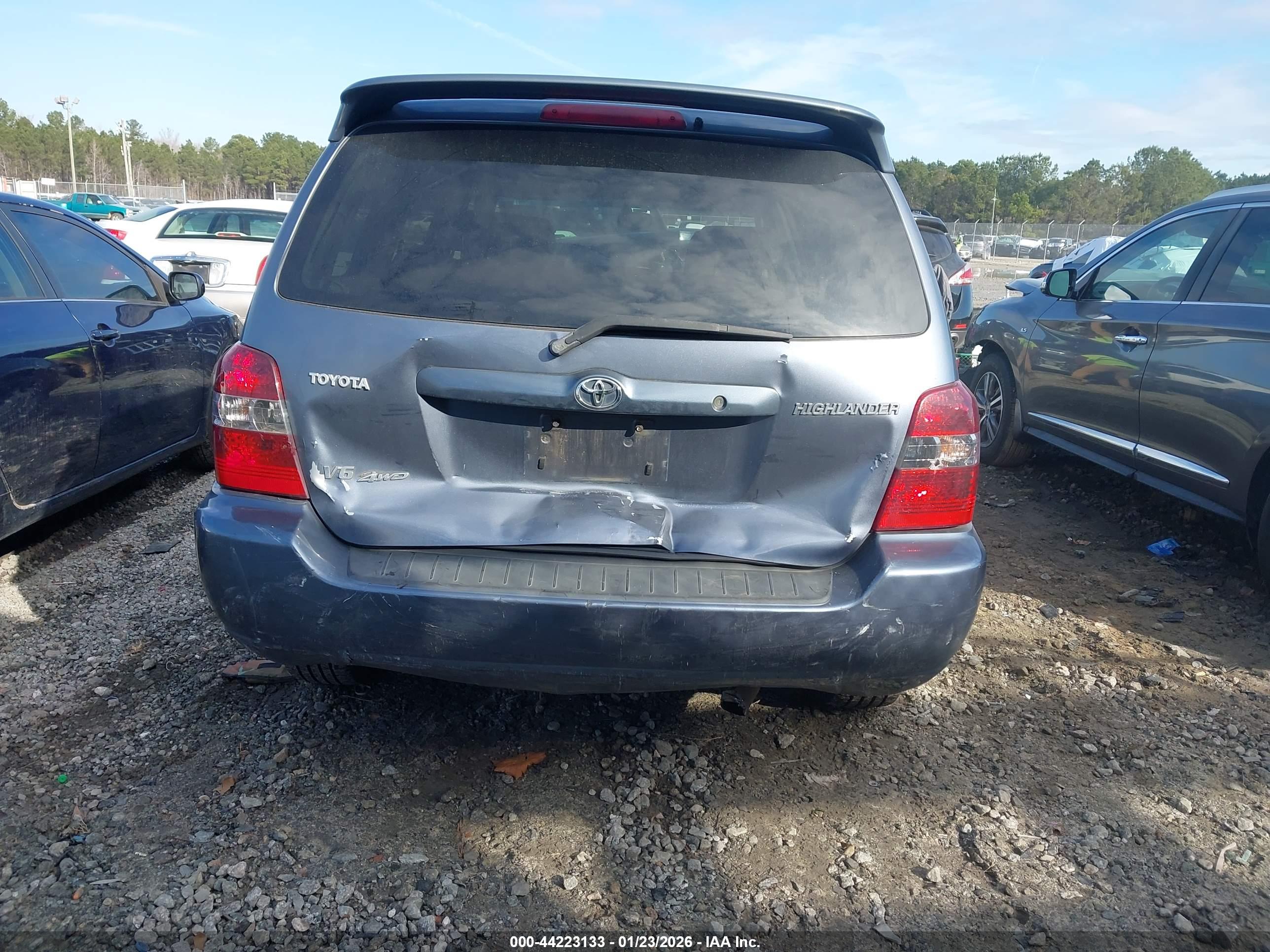 TOYOTA HIGHLANDER image 6