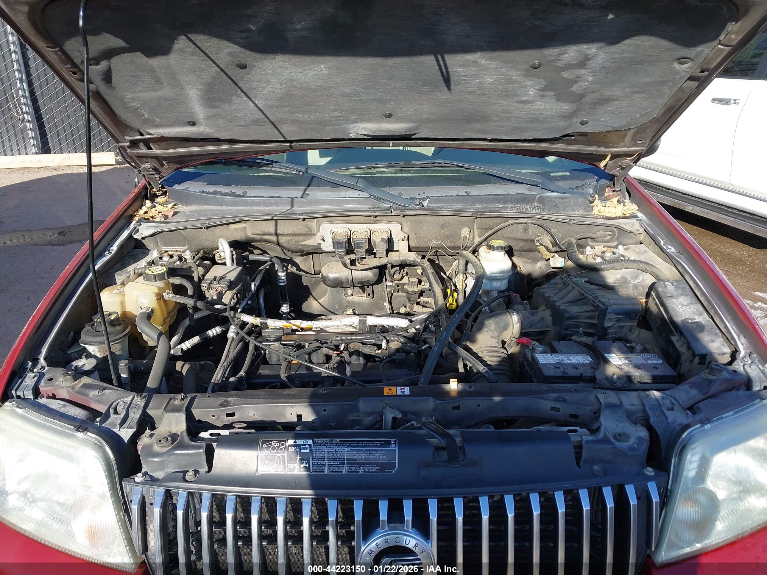 MERCURY MARINER image 10