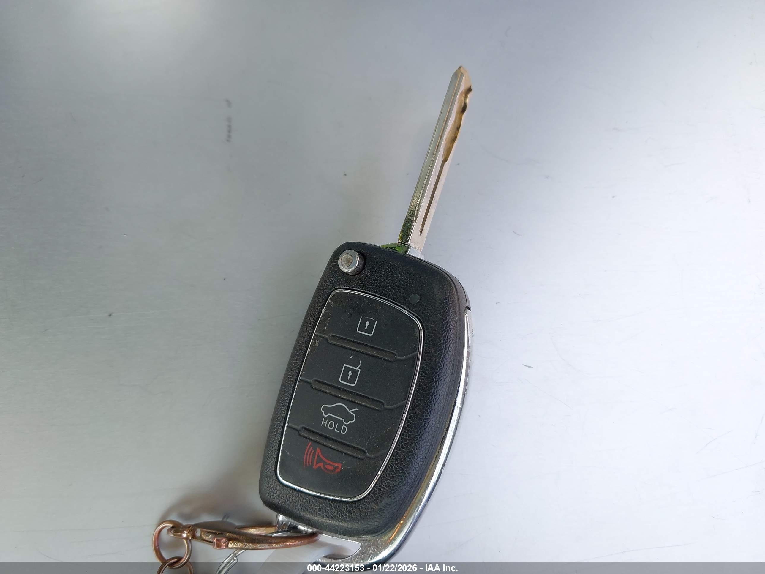 HYUNDAI SONATA image 11