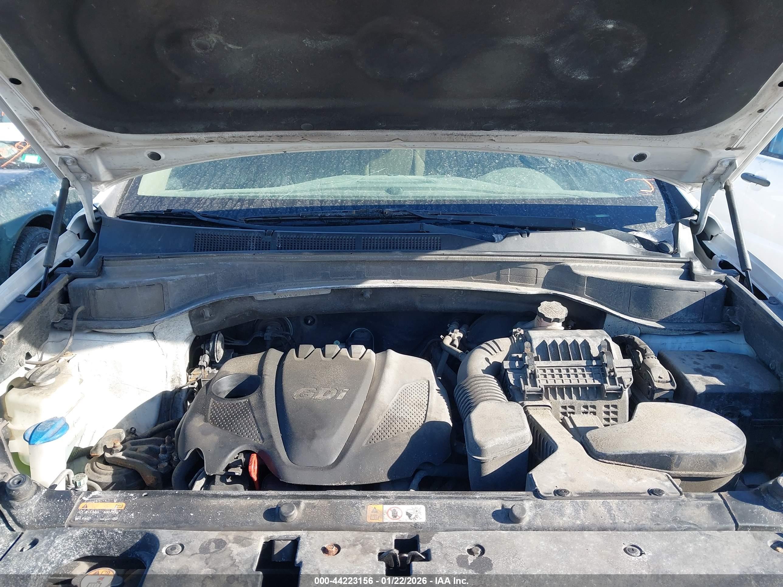 HYUNDAI SANTA image 10