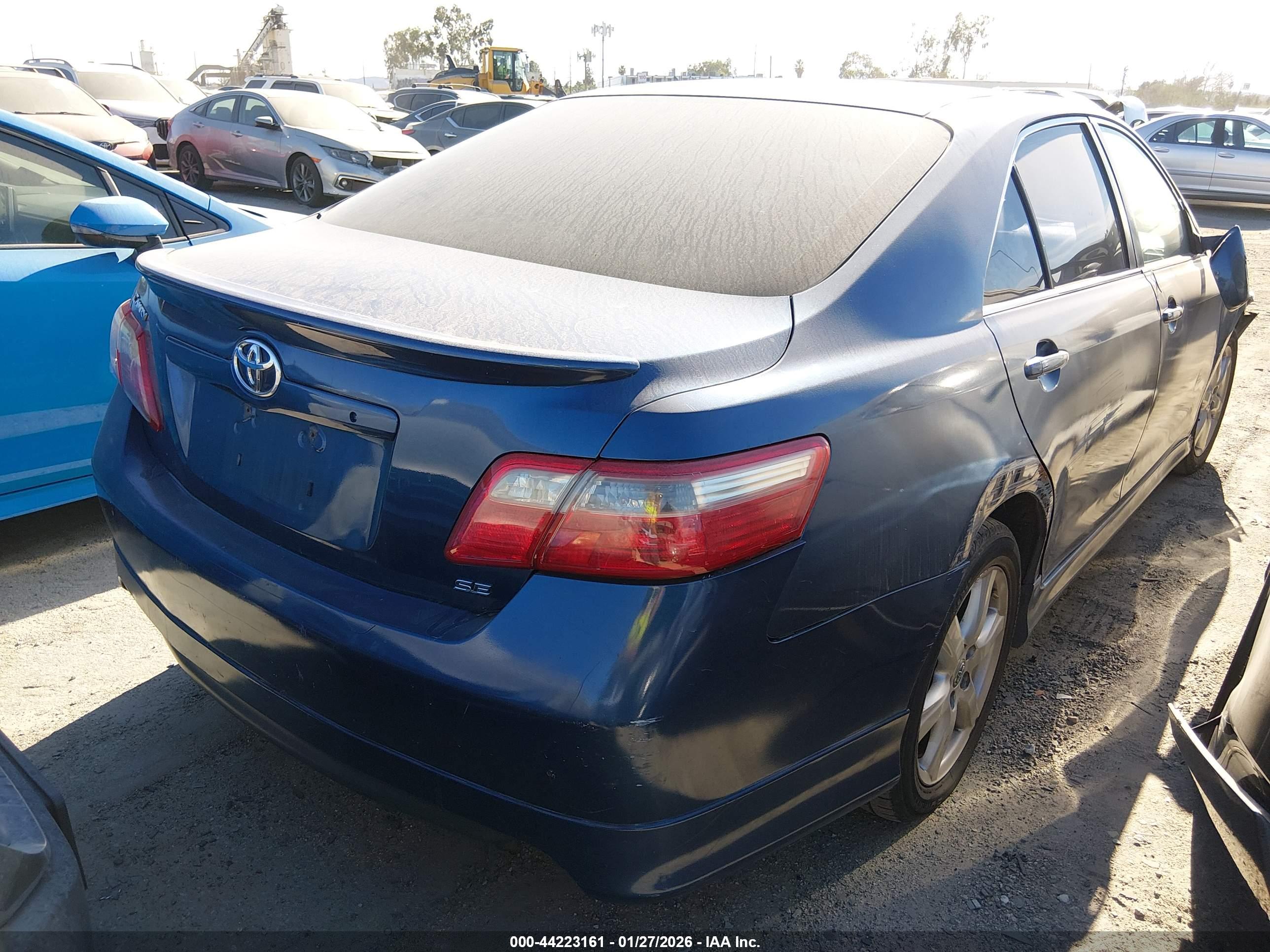 TOYOTA CAMRY image 4