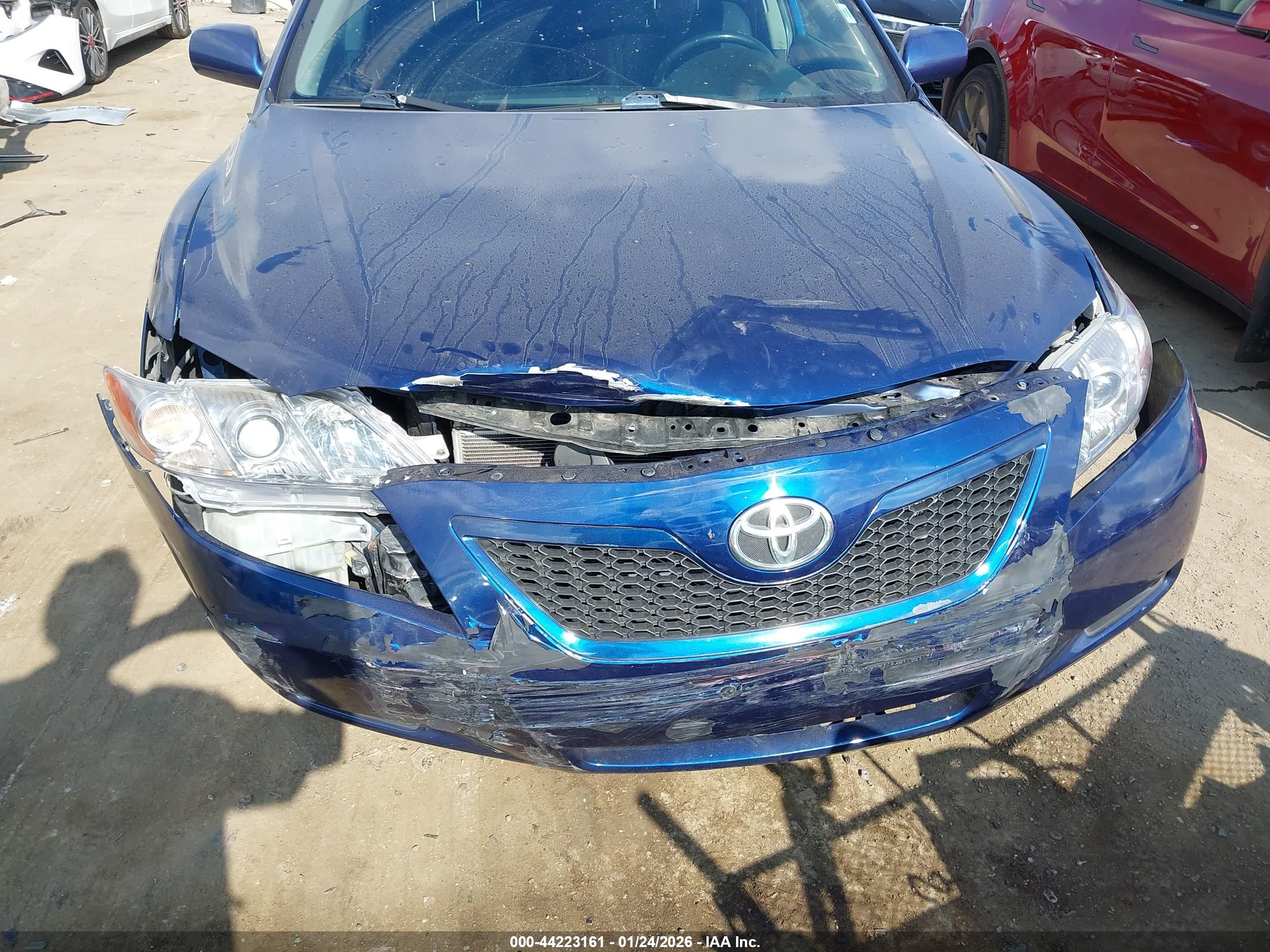 TOYOTA CAMRY image 6