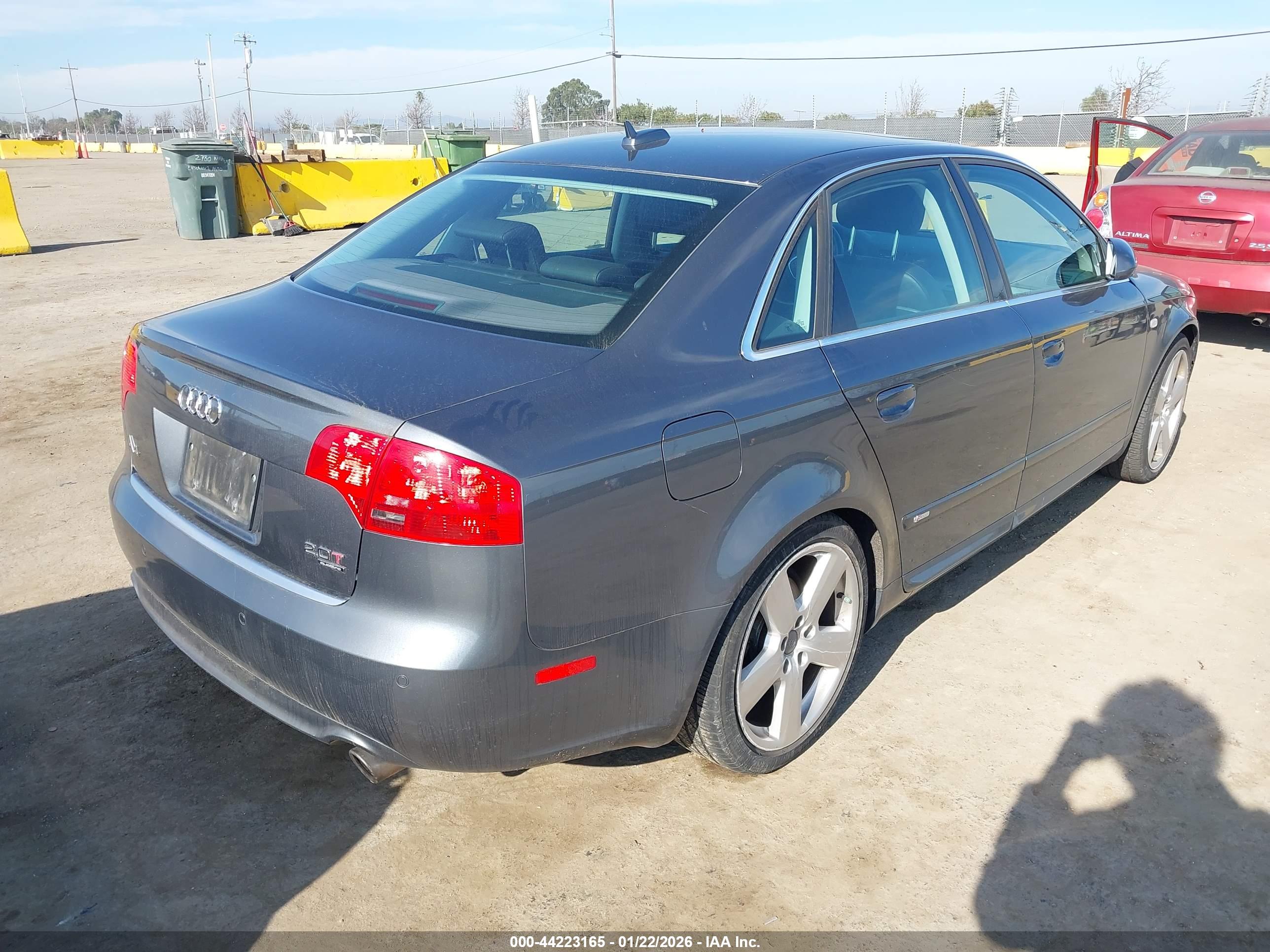 AUDI A4 image 4