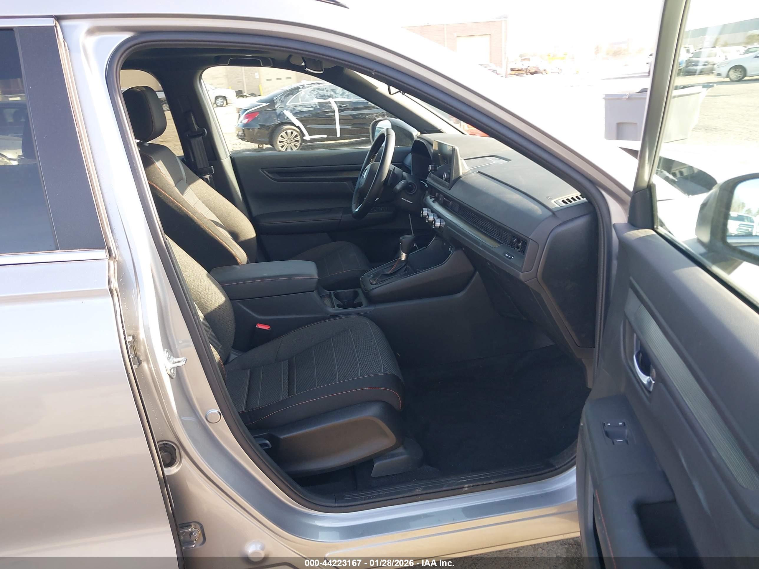 HONDA CR-V image 5