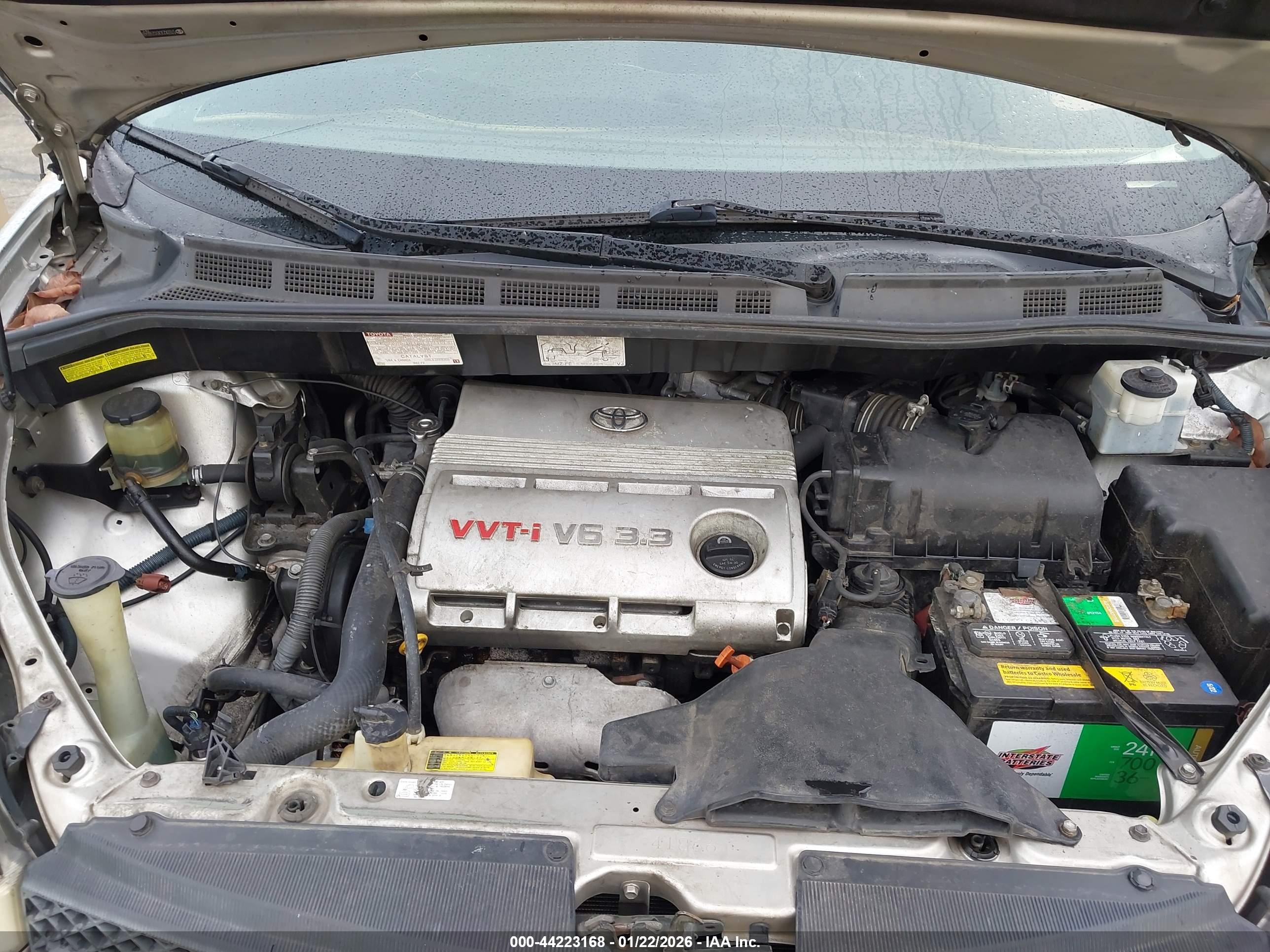 TOYOTA SIENNA image 10