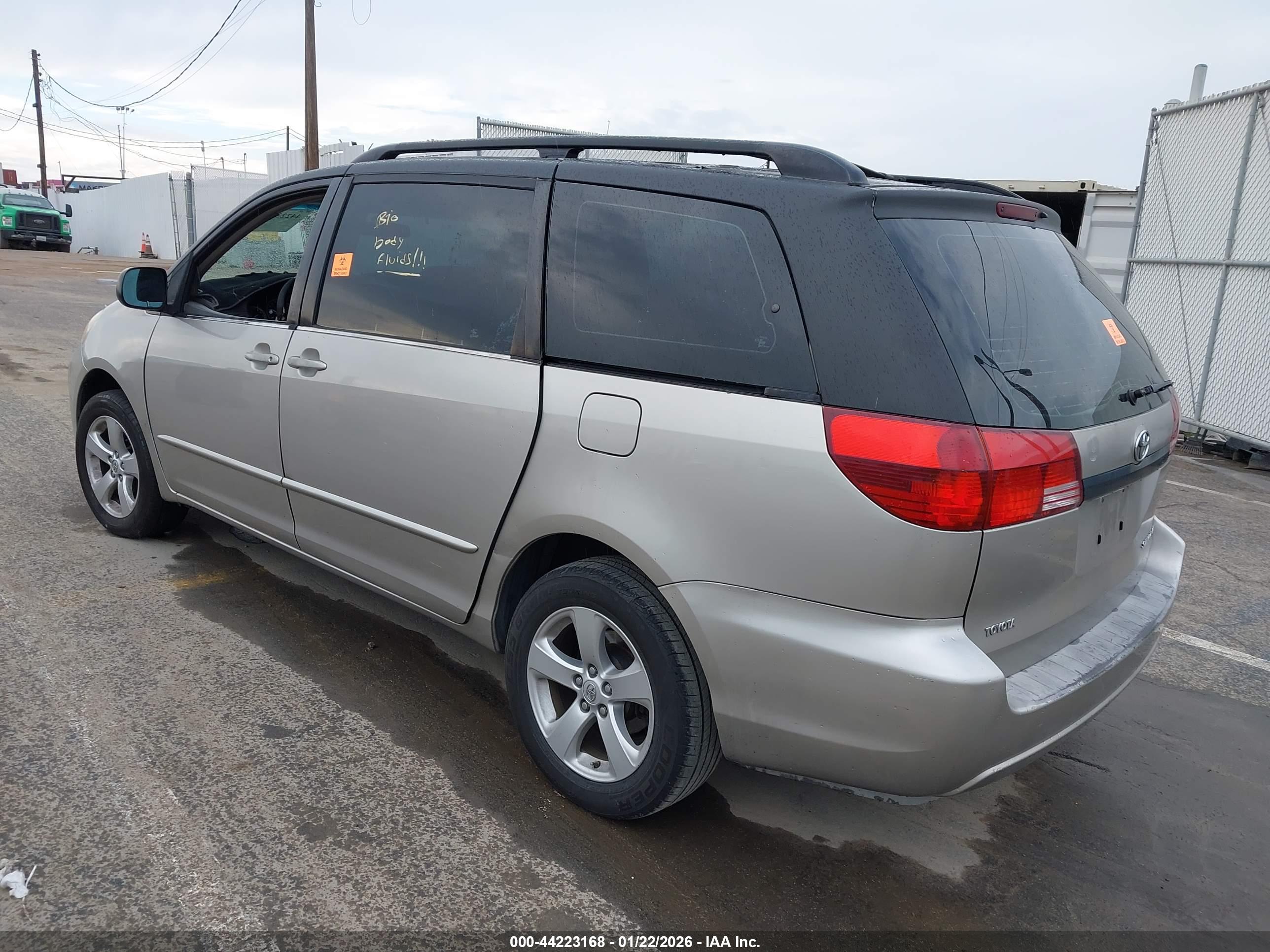 TOYOTA SIENNA image 3