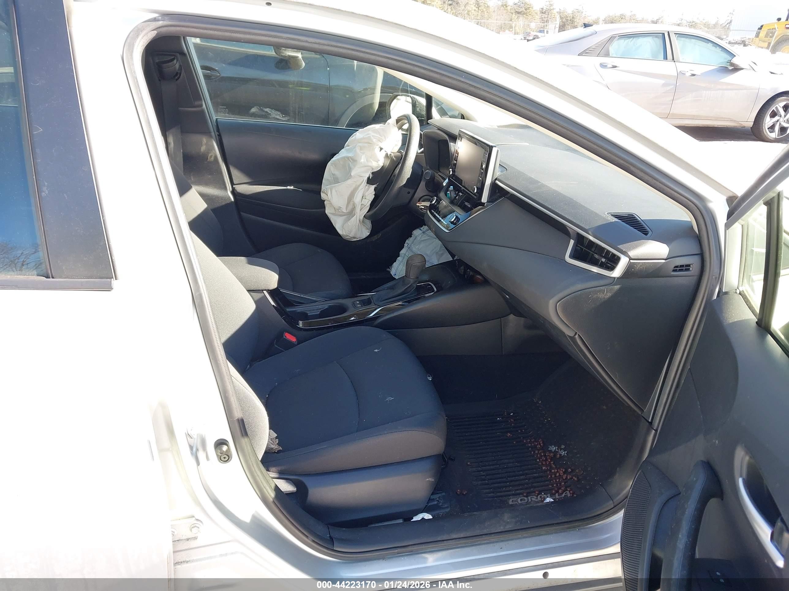 TOYOTA COROLLA image 5