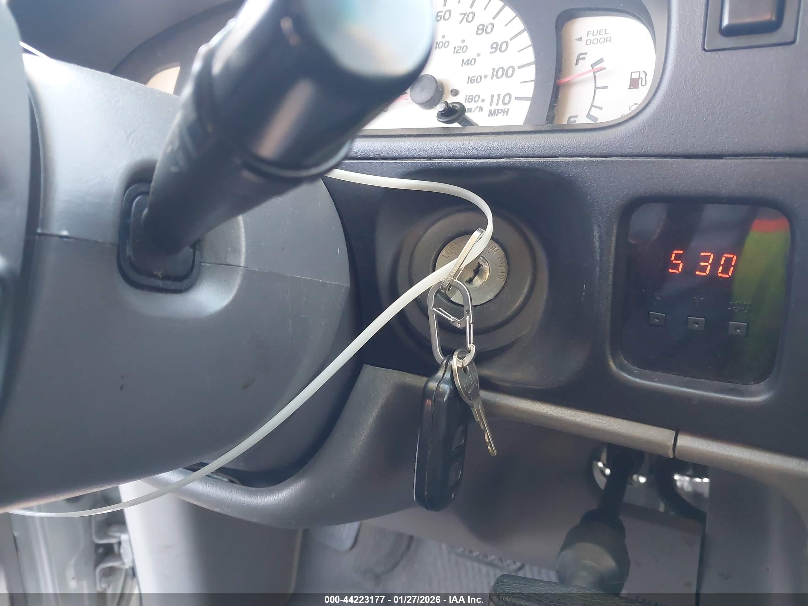 TOYOTA TACOMA image 11