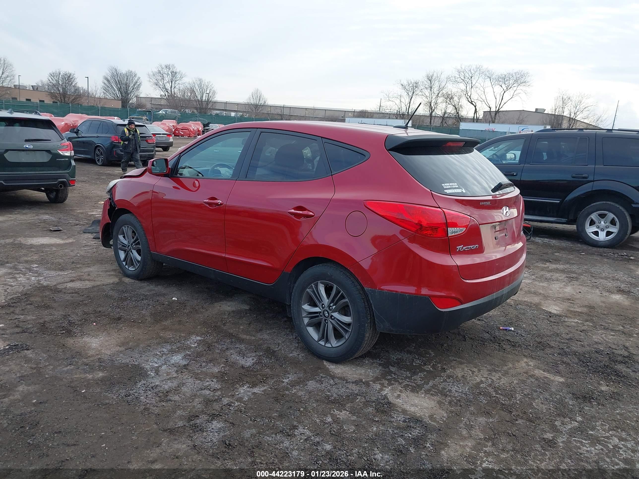 HYUNDAI TUCSON image 3