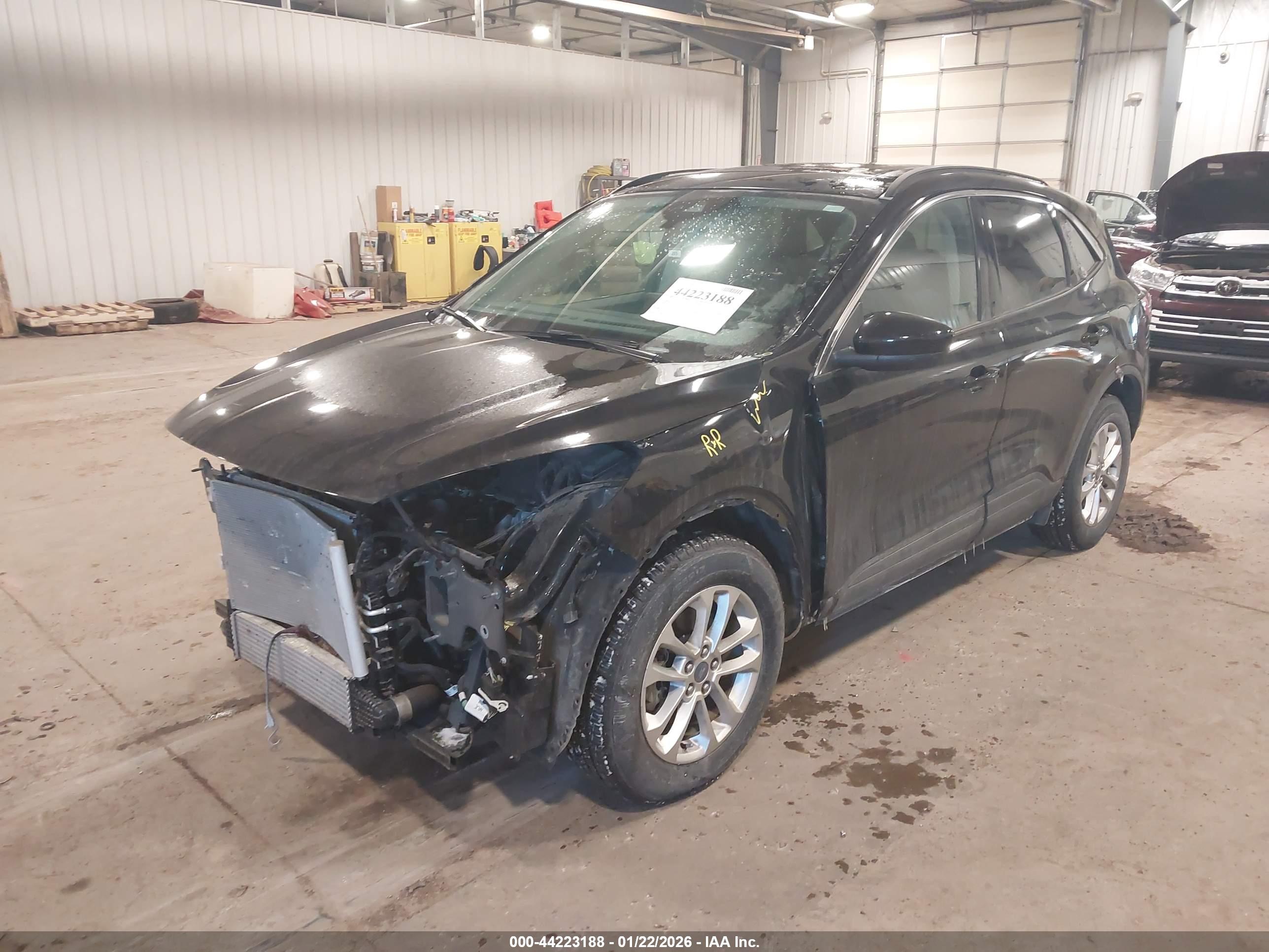 FORD ESCAPE image 2