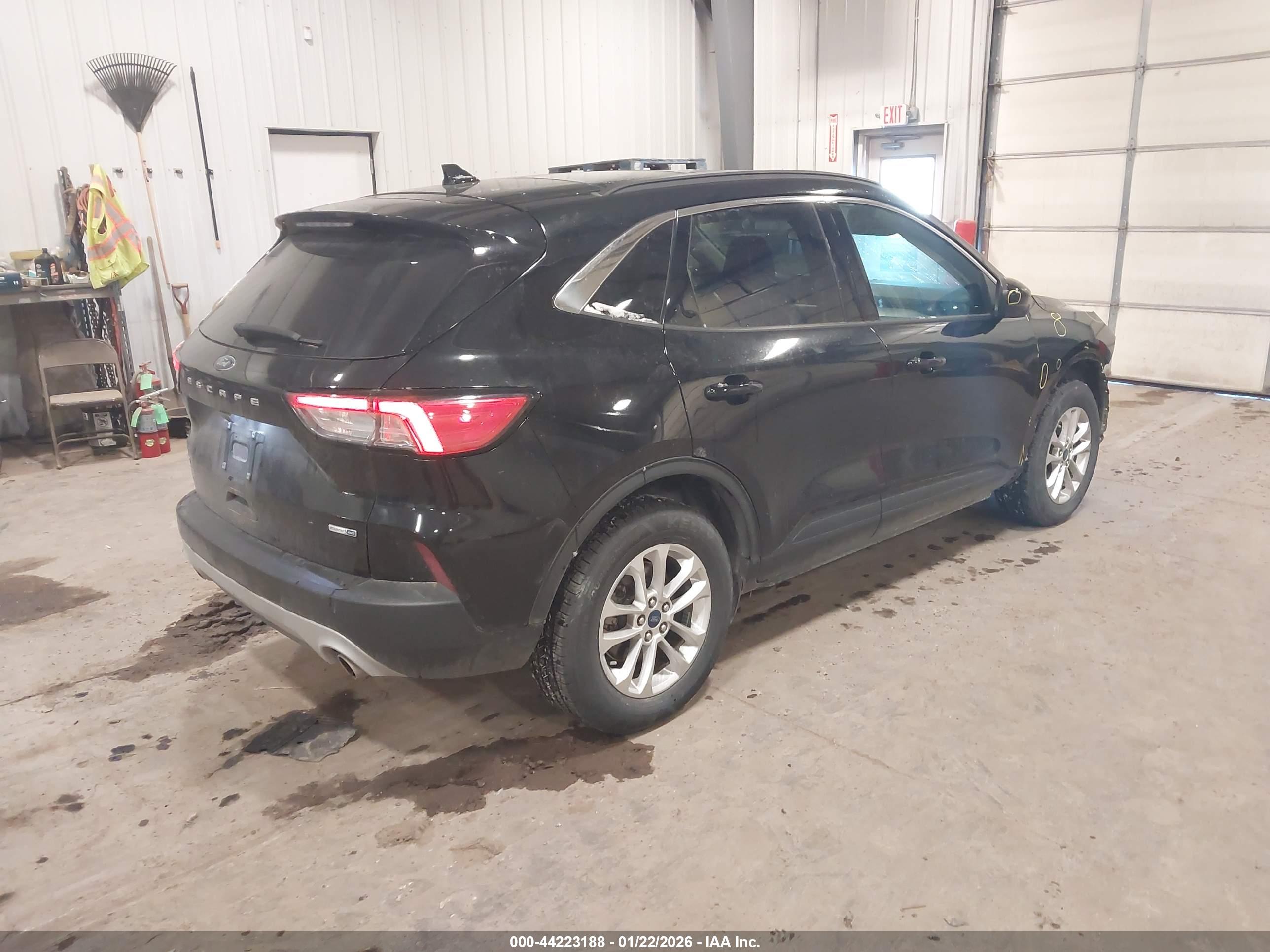 FORD ESCAPE image 4