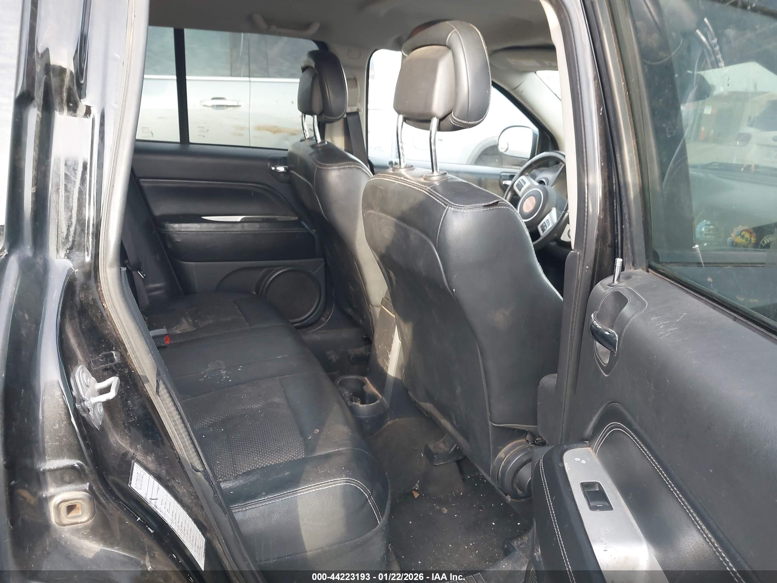 JEEP COMPASS image 8
