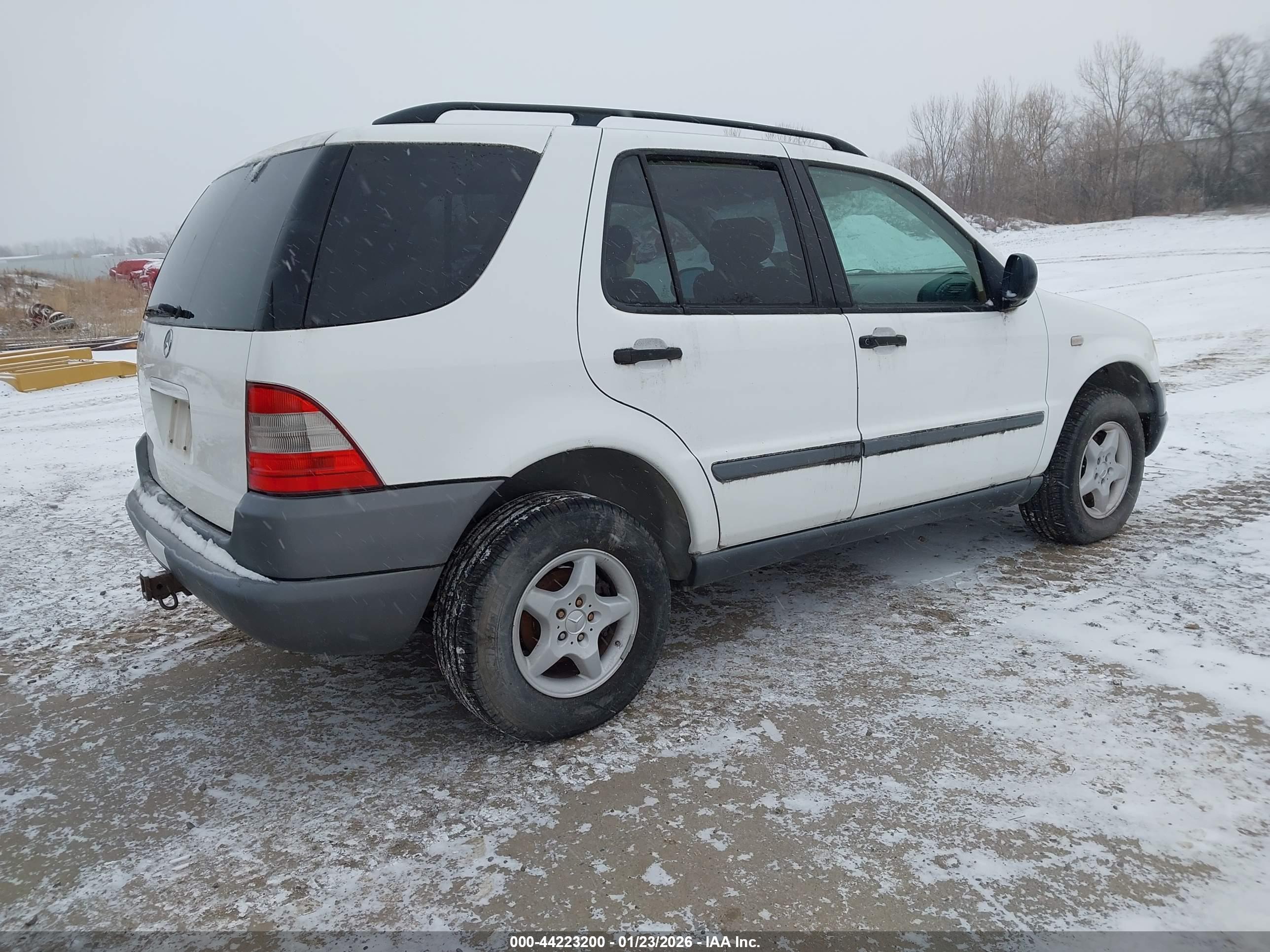 MERCEDES-BENZ ML image 4