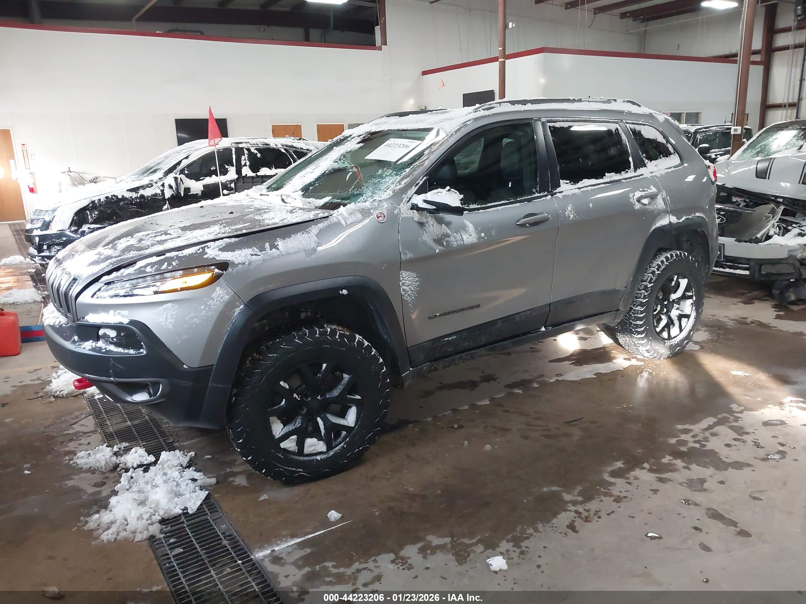 JEEP CHEROKEE image 2