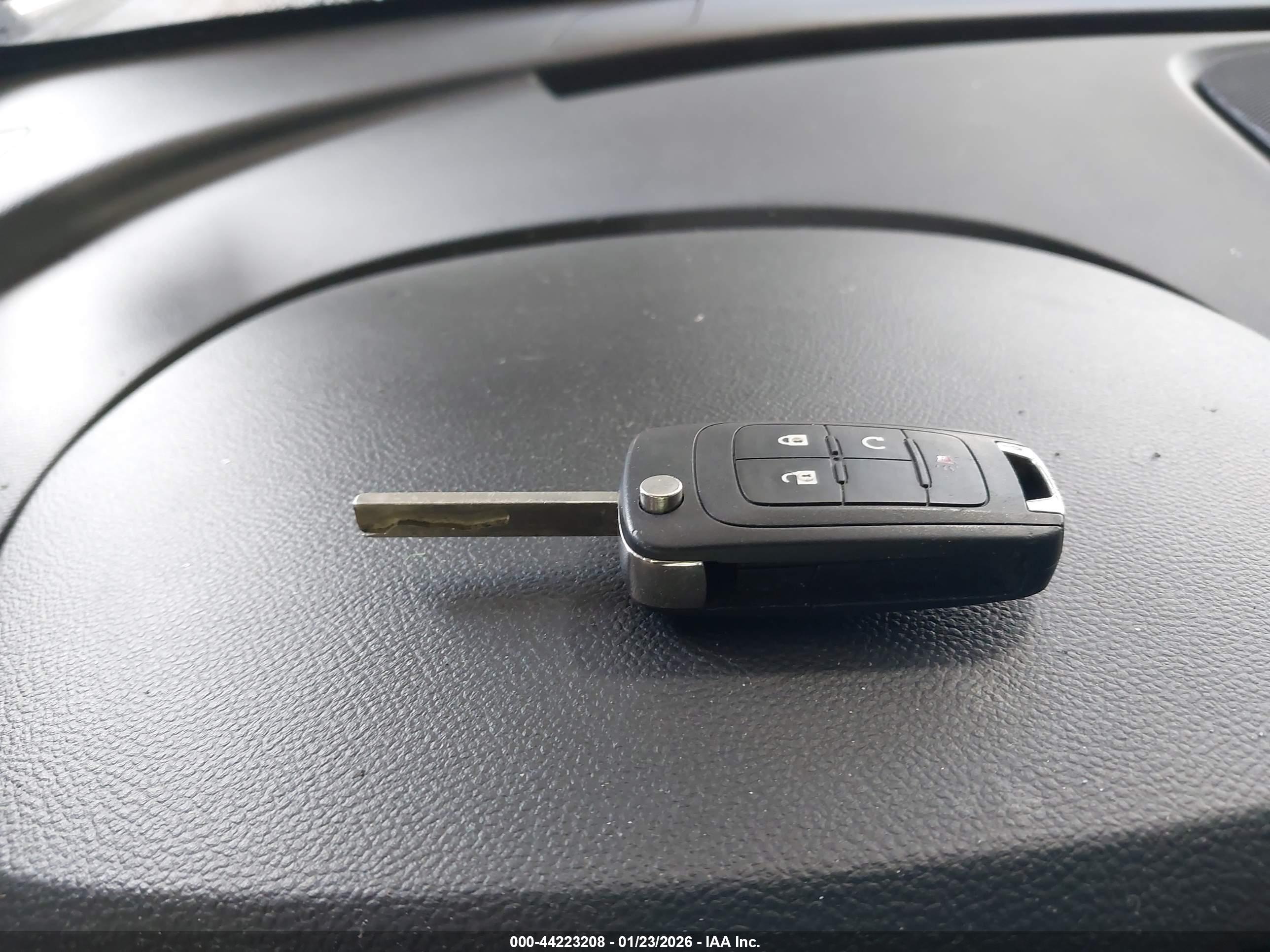 CHEVROLET EQUINOX image 11