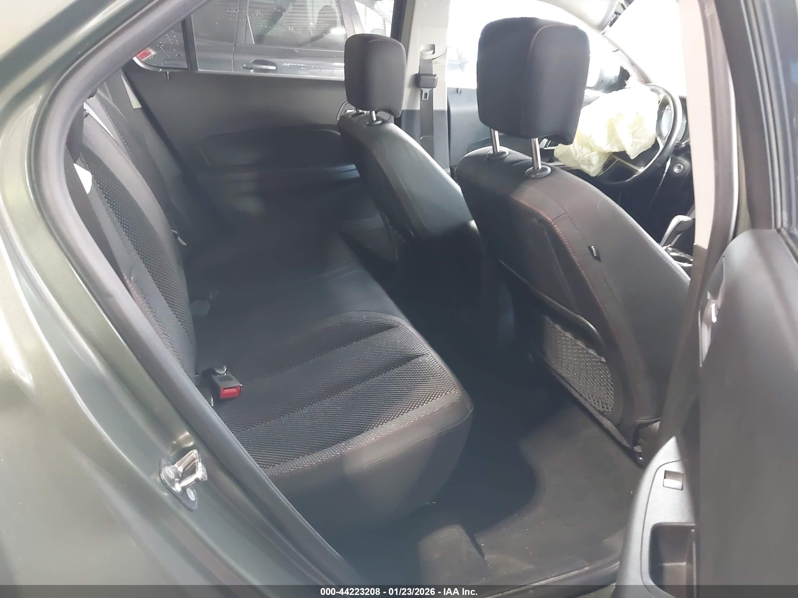 CHEVROLET EQUINOX image 8