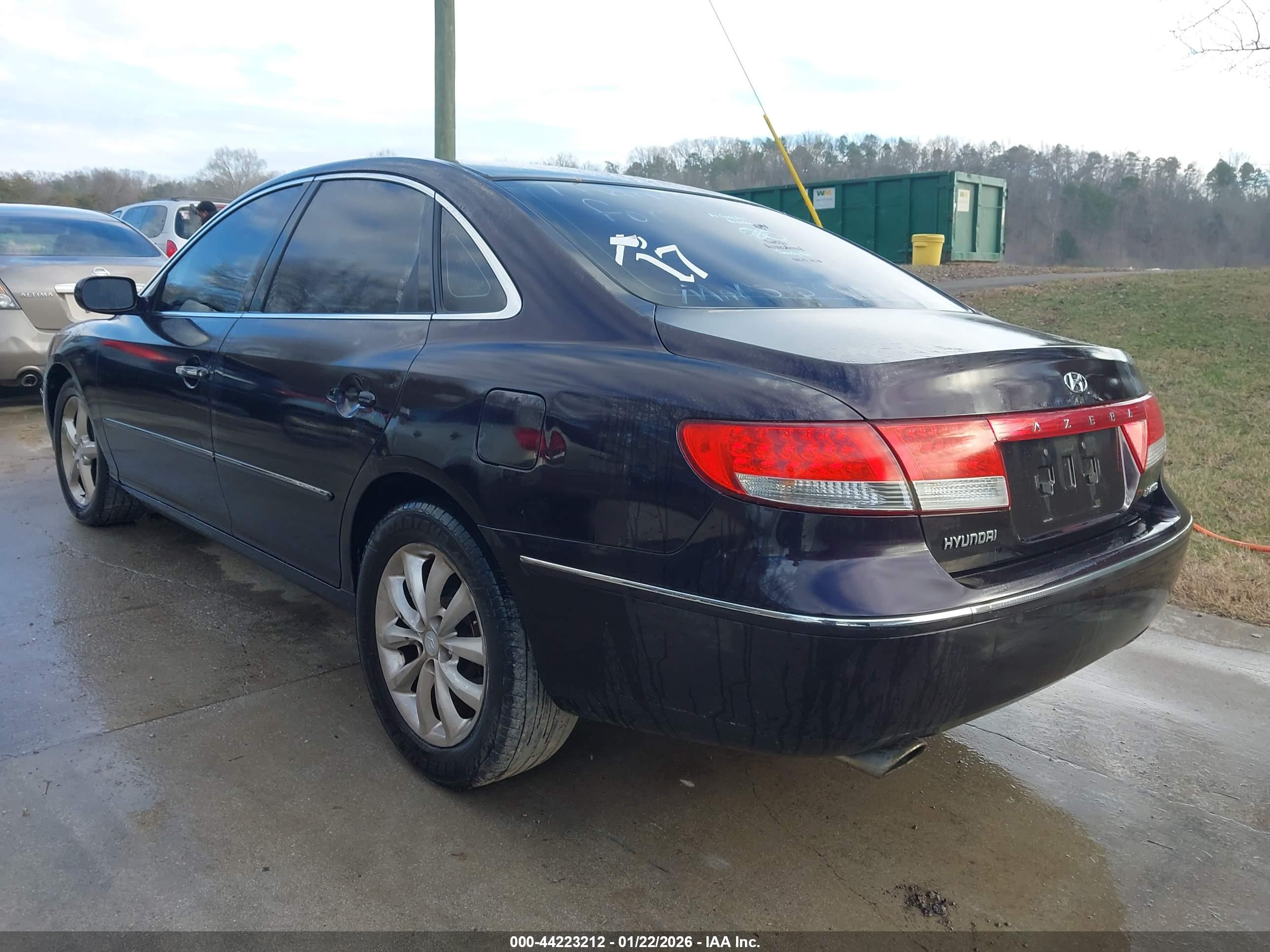 HYUNDAI AZERA image 3
