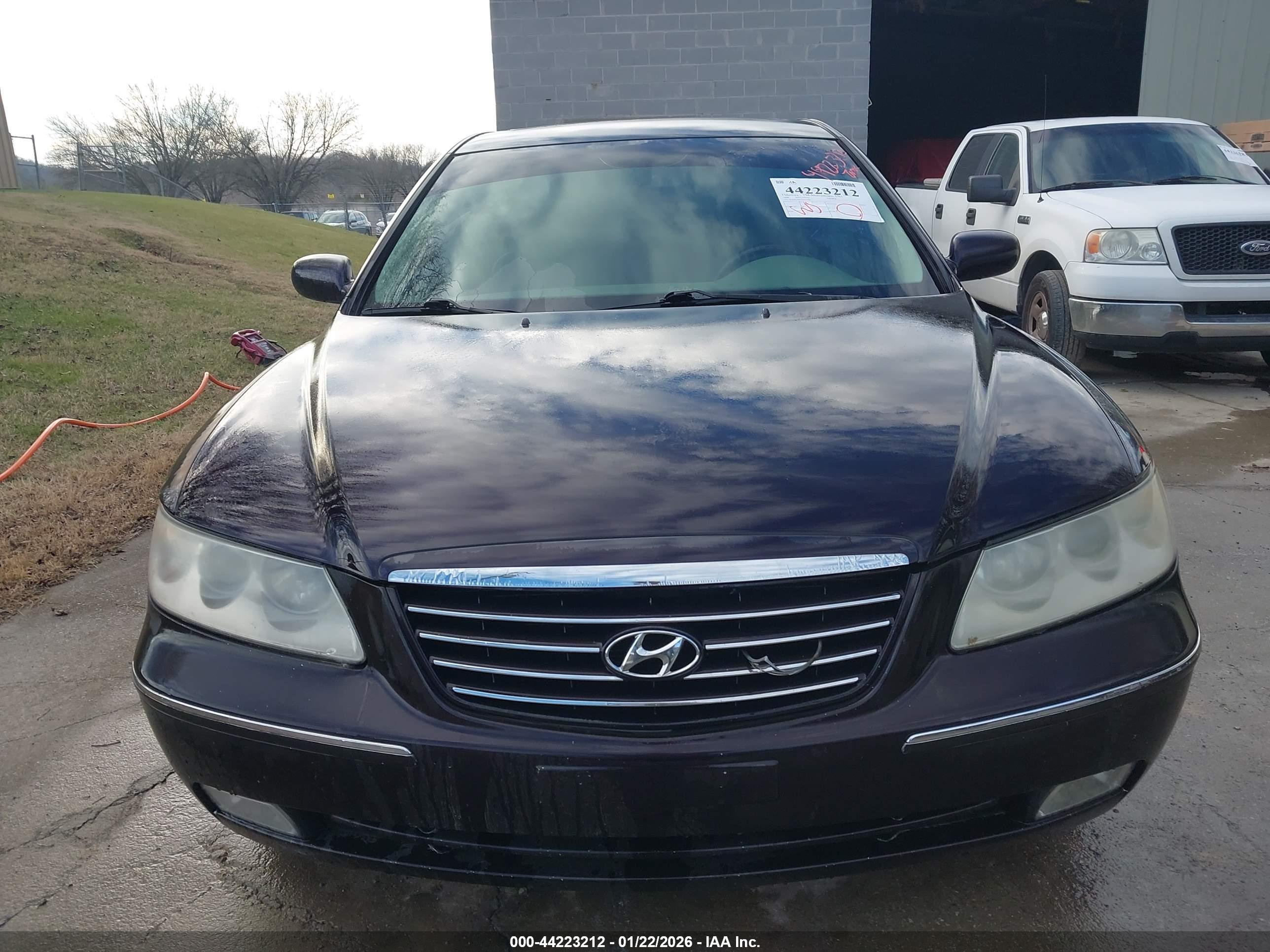 HYUNDAI AZERA image 6