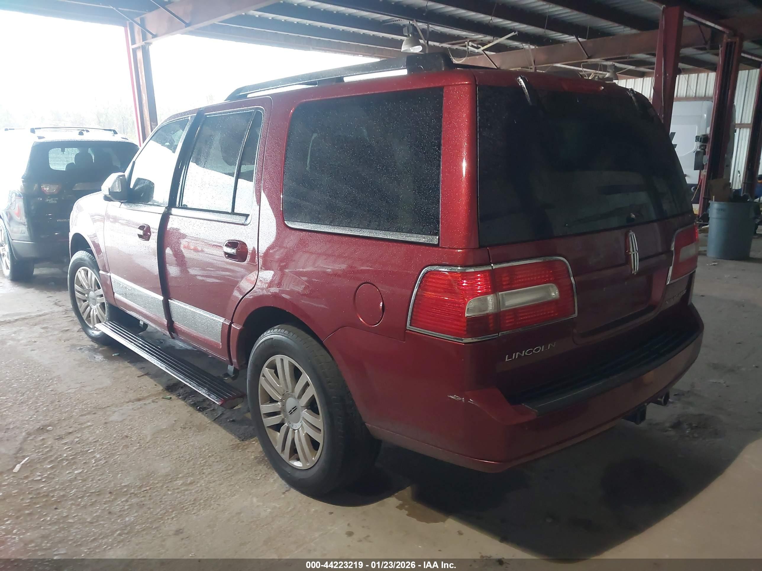 LINCOLN NAVIGATOR image 3