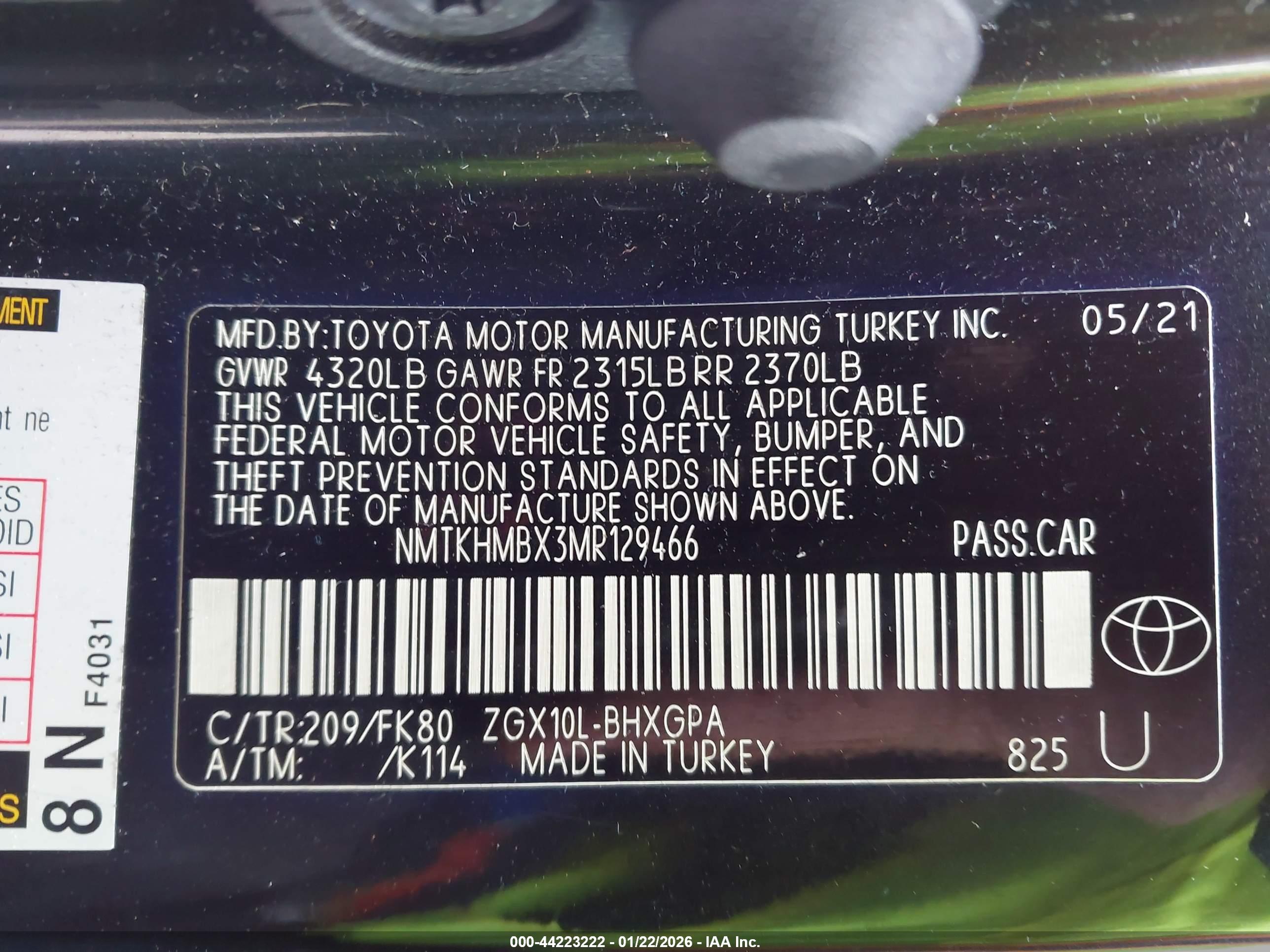 TOYOTA C-HR image 9