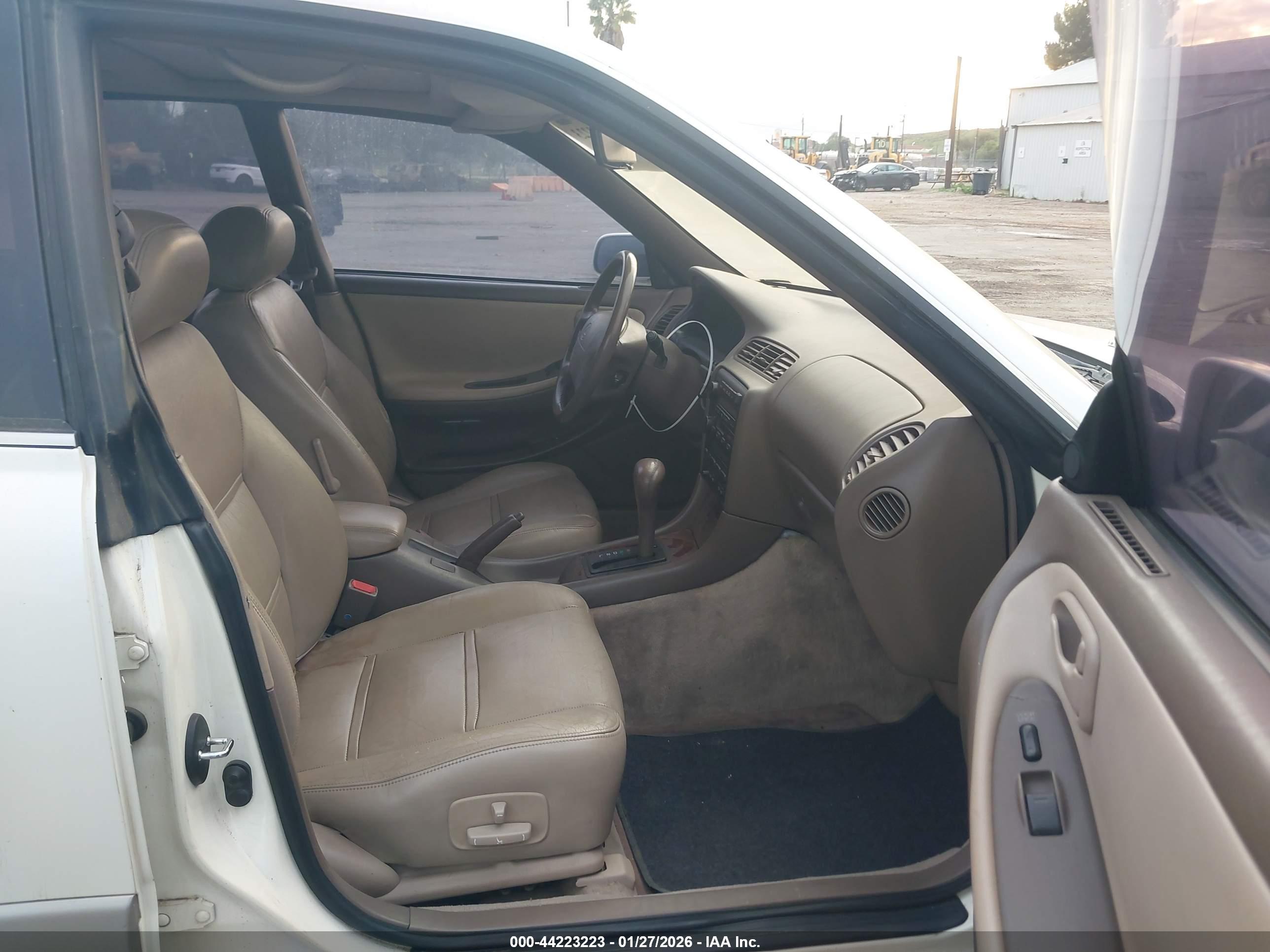 LEXUS ES image 5