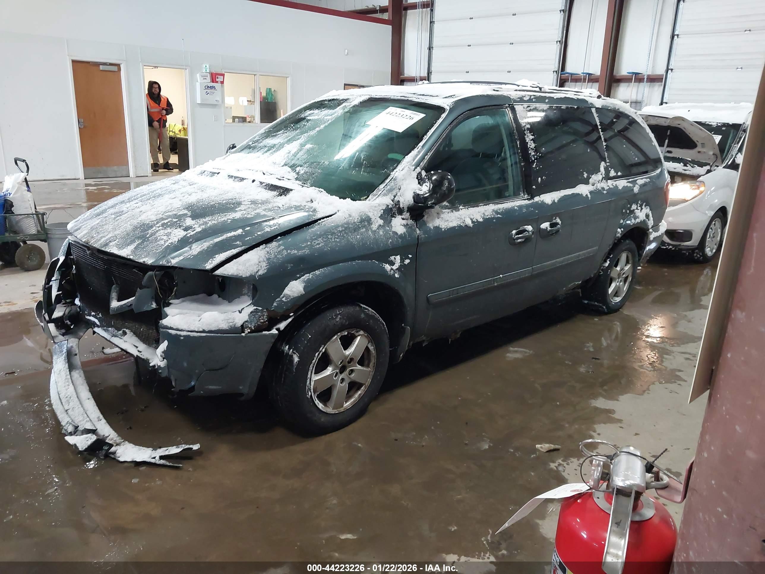 DODGE GRAND image 2