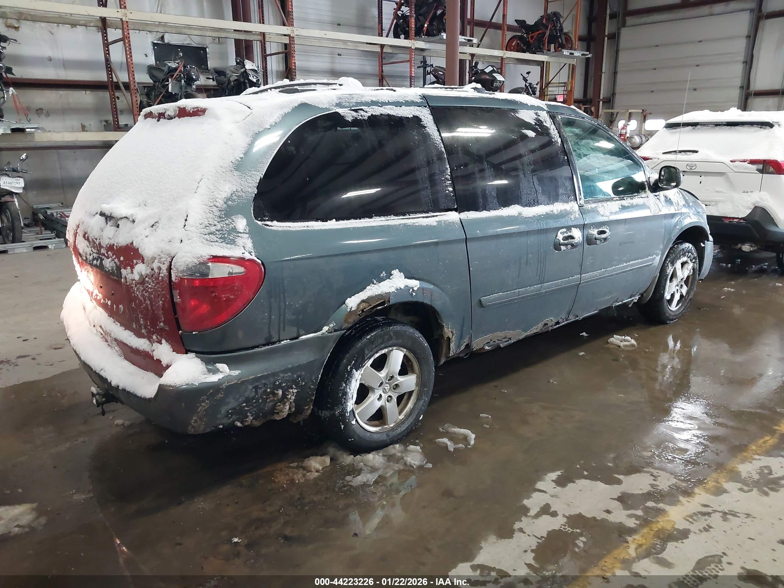 DODGE GRAND image 4