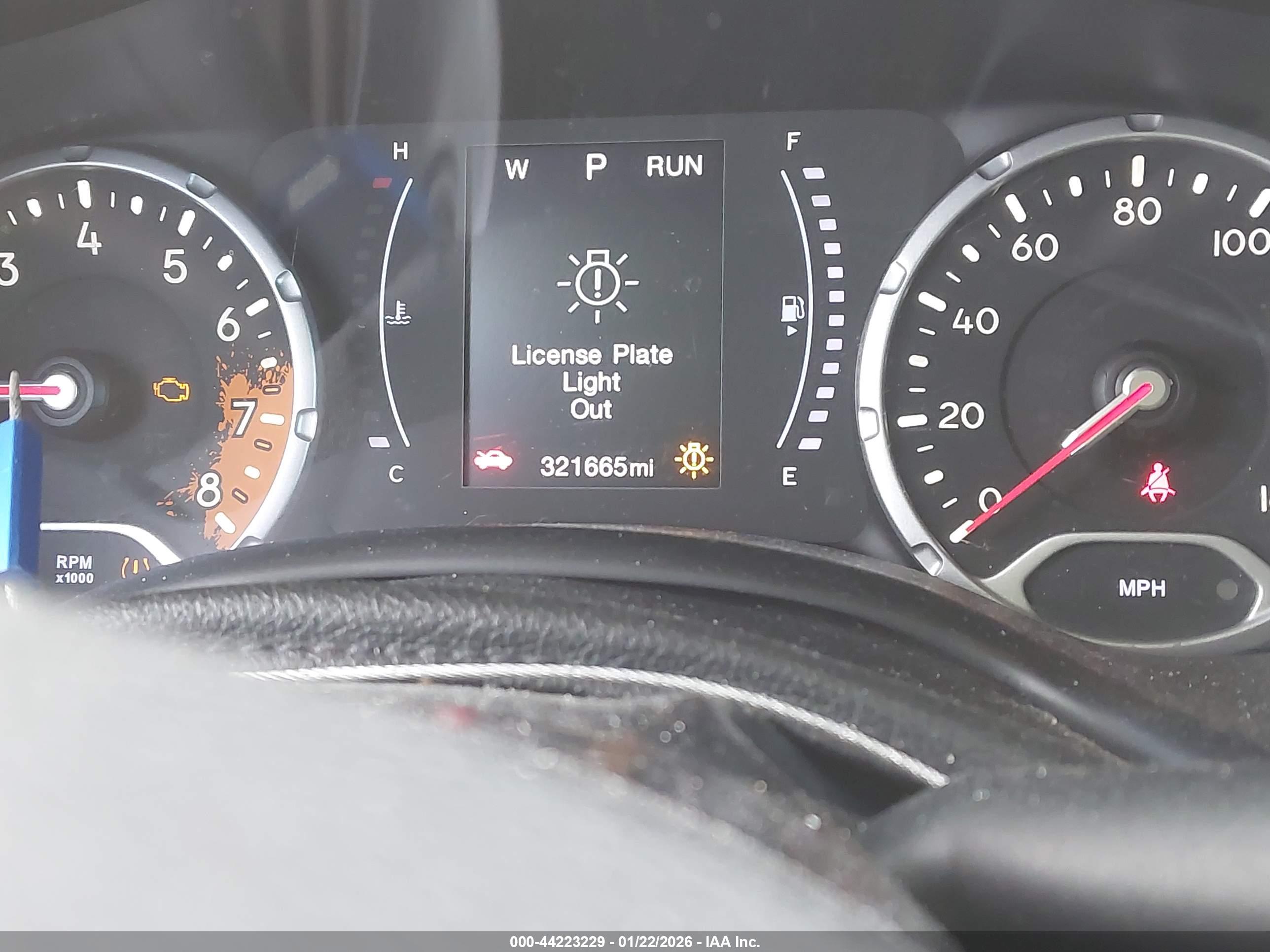 JEEP RENEGADE image 7