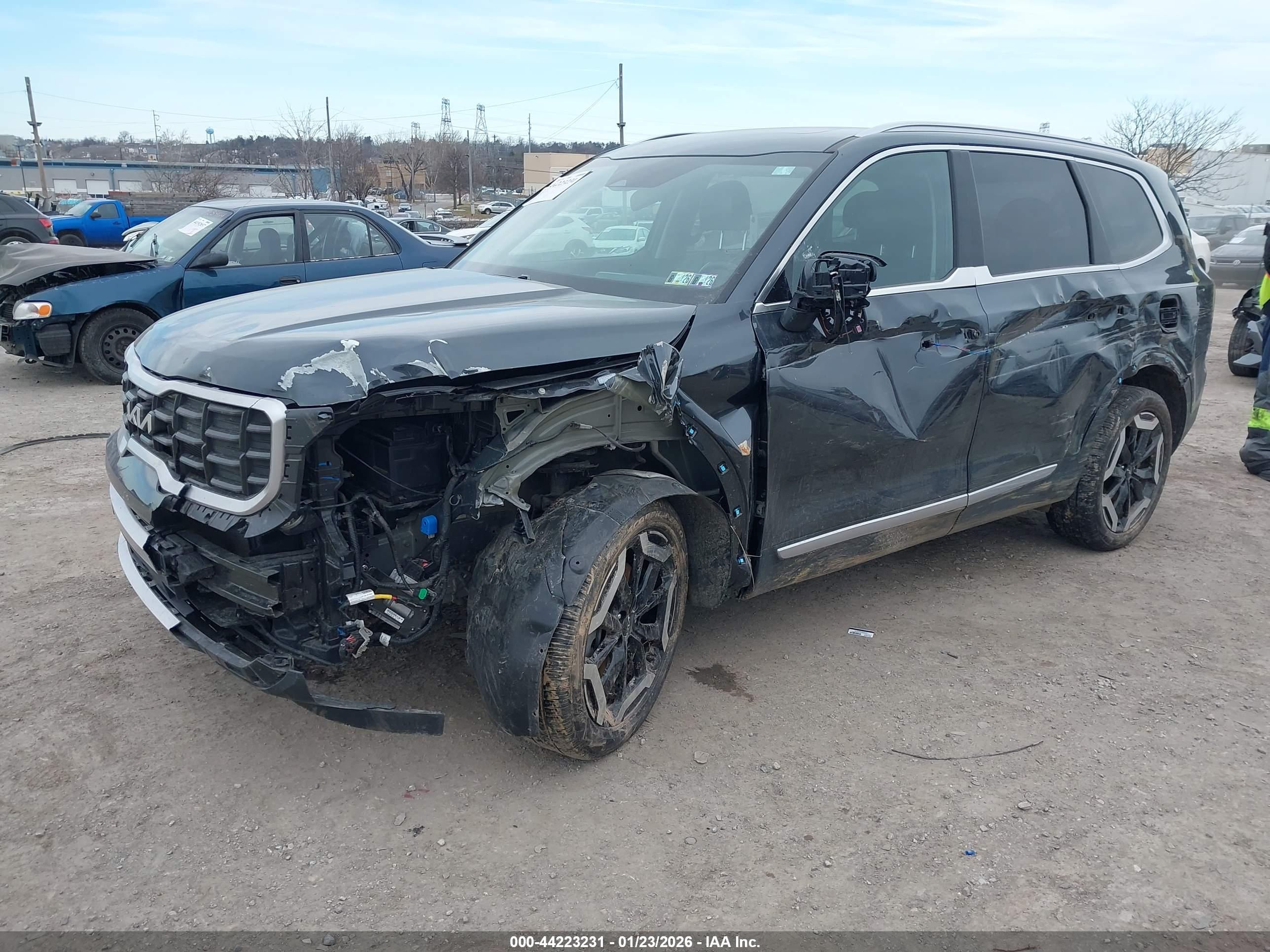KIA TELLURIDE image 2