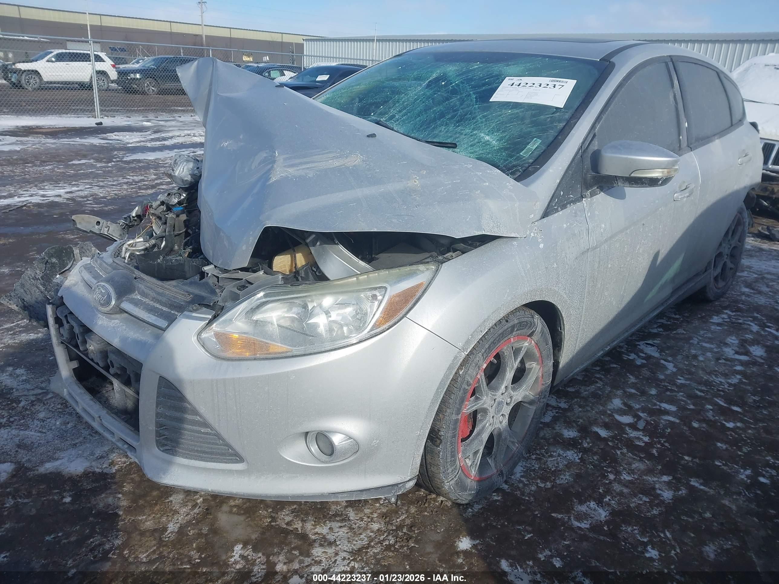 FORD FOCUS image 2
