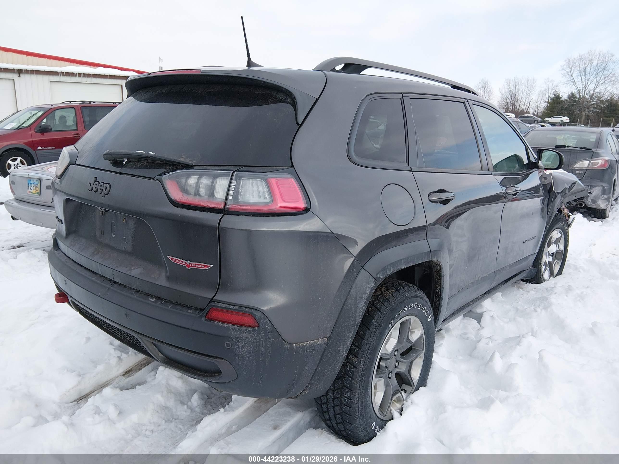 JEEP CHEROKEE image 4