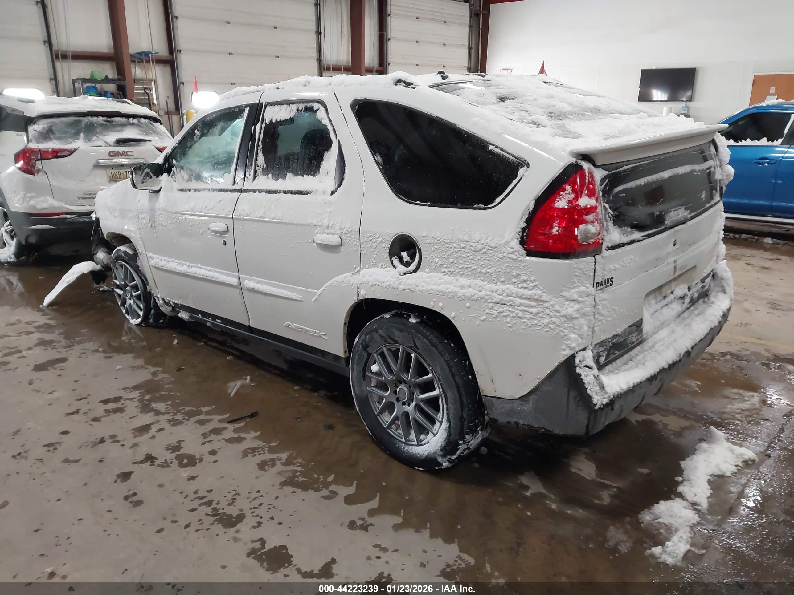 PONTIAC AZTEK image 3