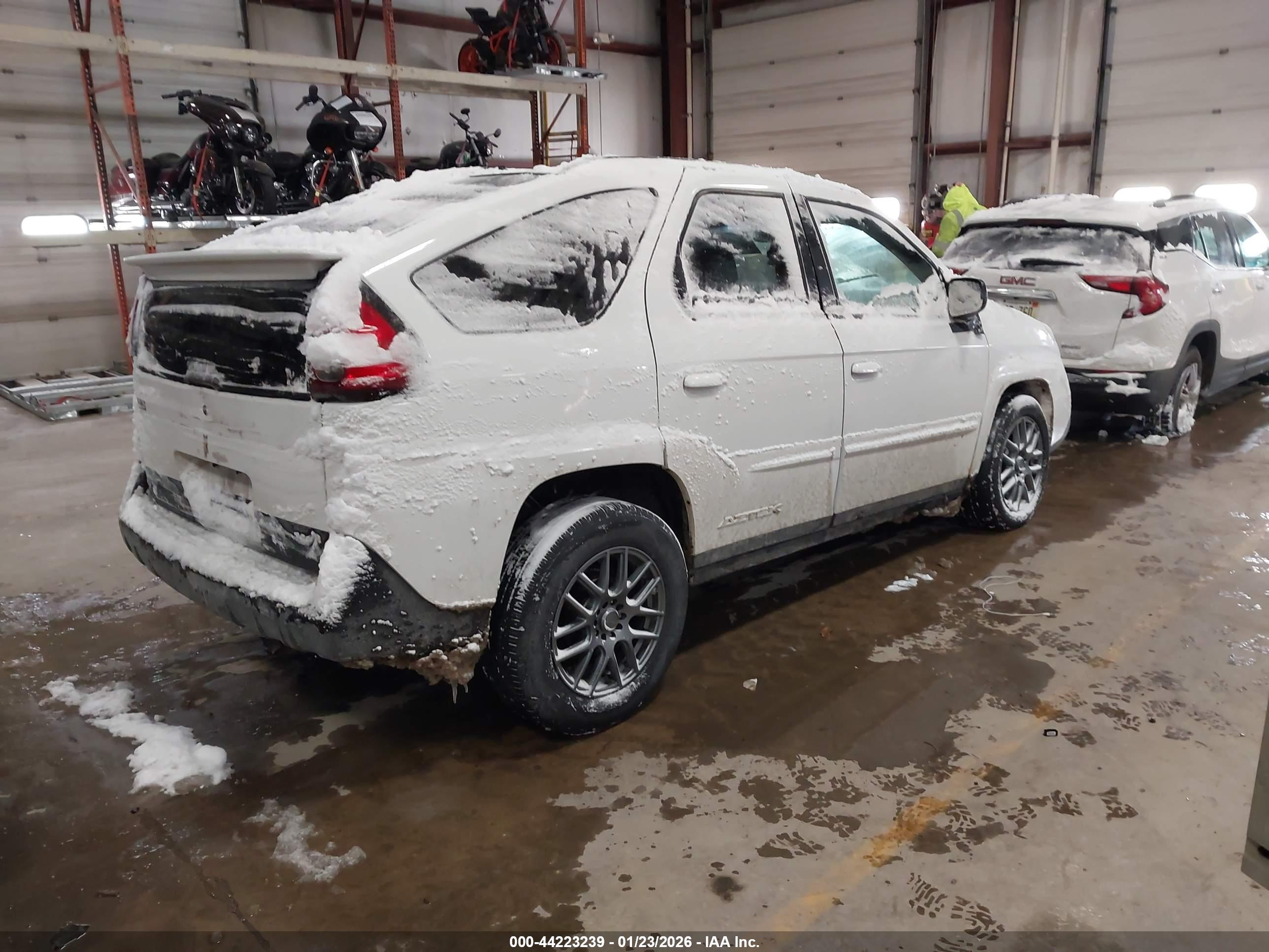 PONTIAC AZTEK image 4