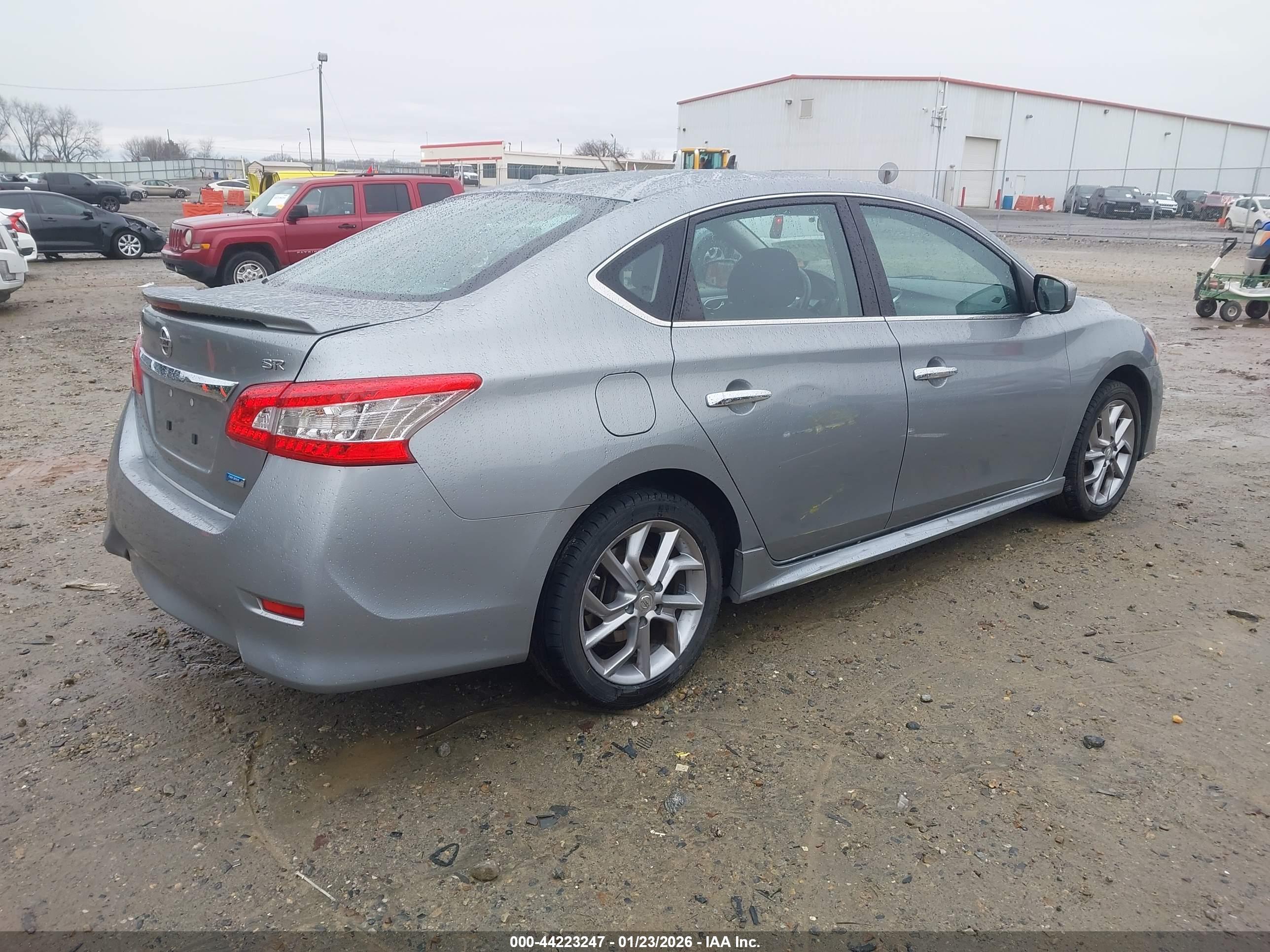 NISSAN SENTRA image 4