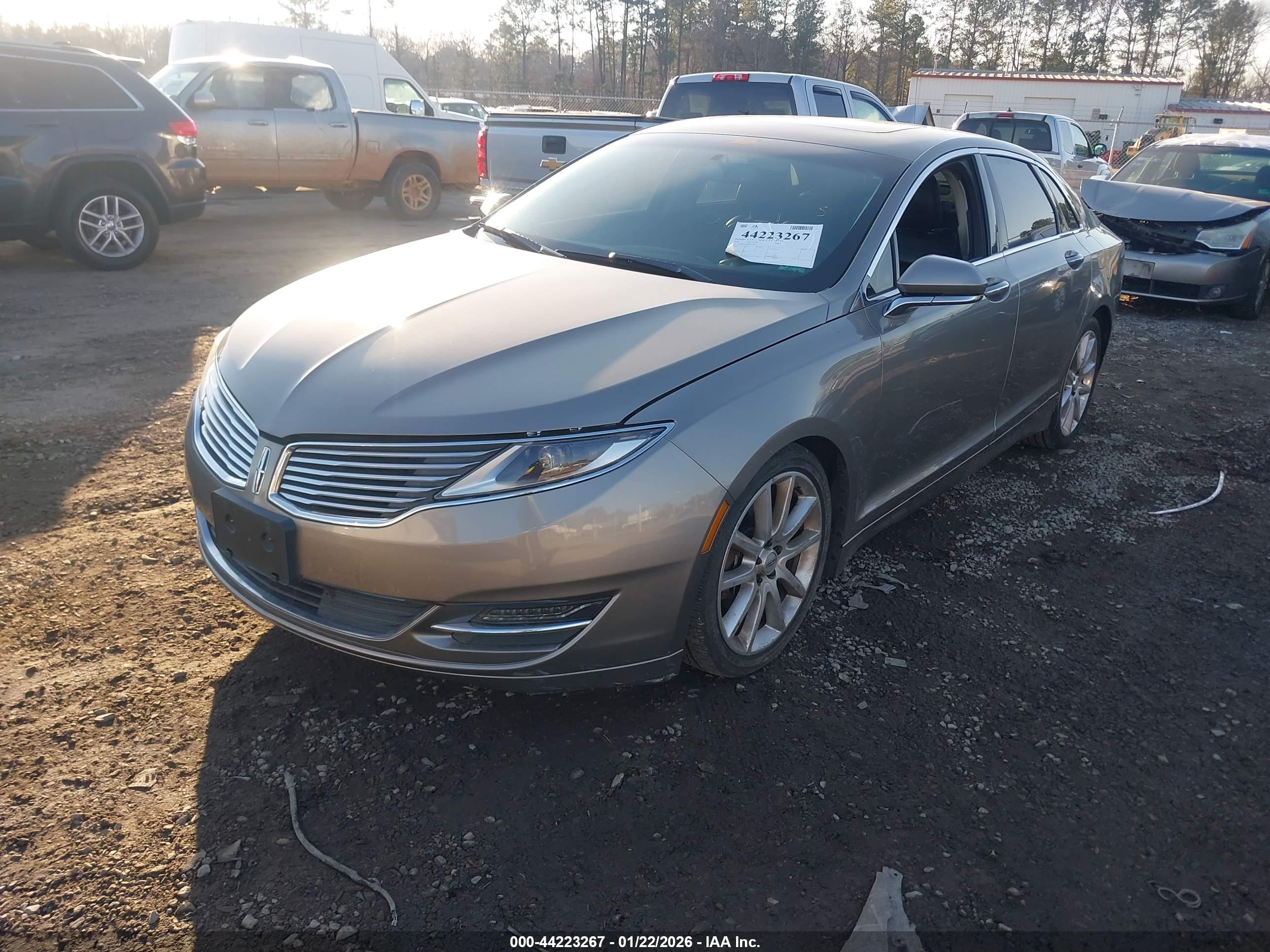 LINCOLN MKZ image 2