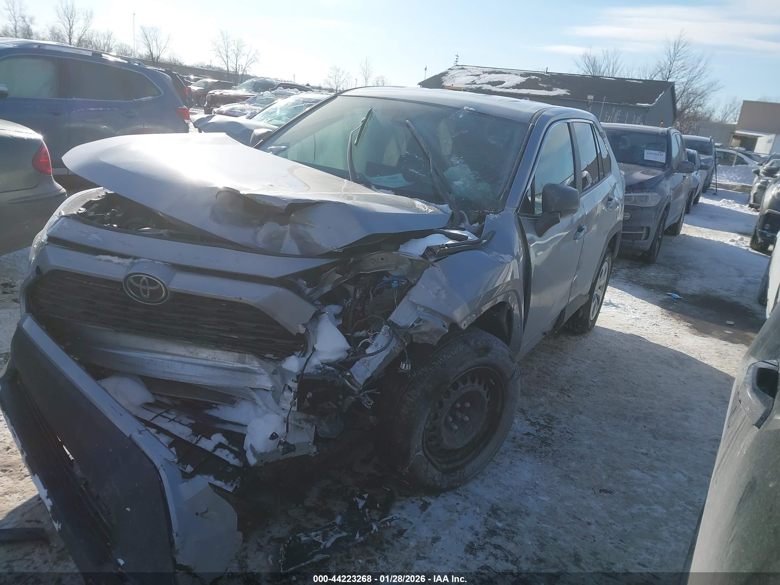 TOYOTA RAV4 image 2