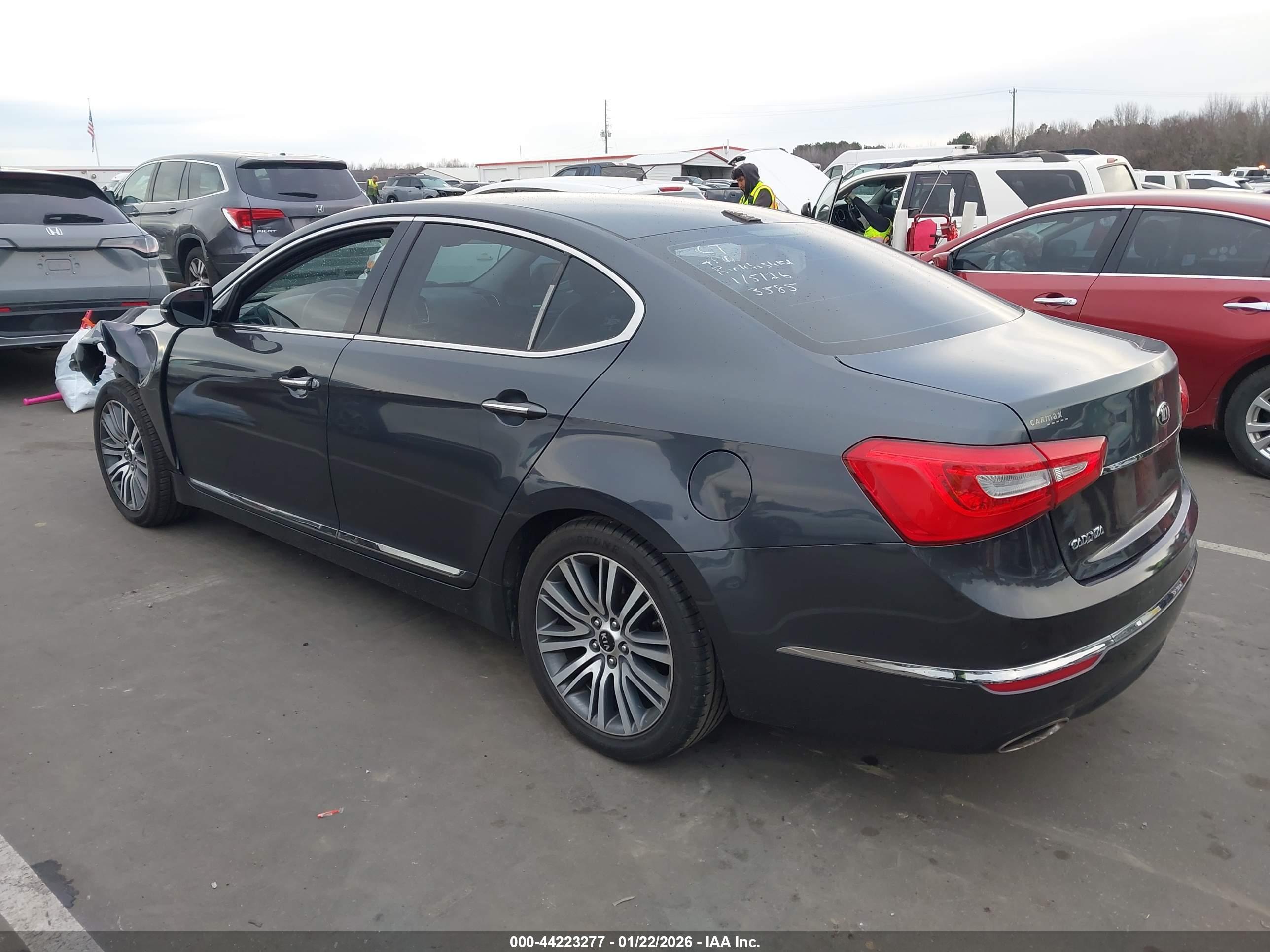KIA CADENZA image 3