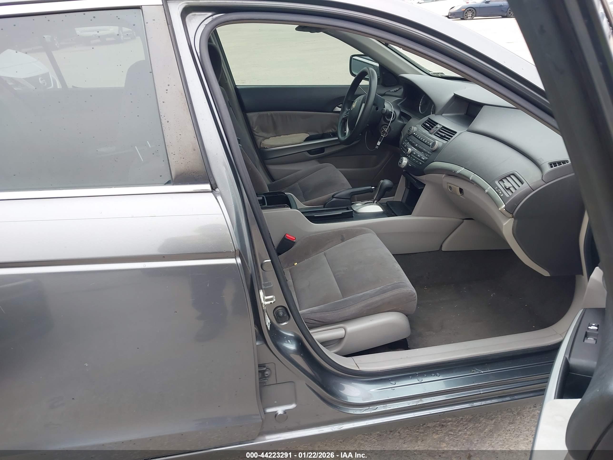HONDA ACCORD image 5