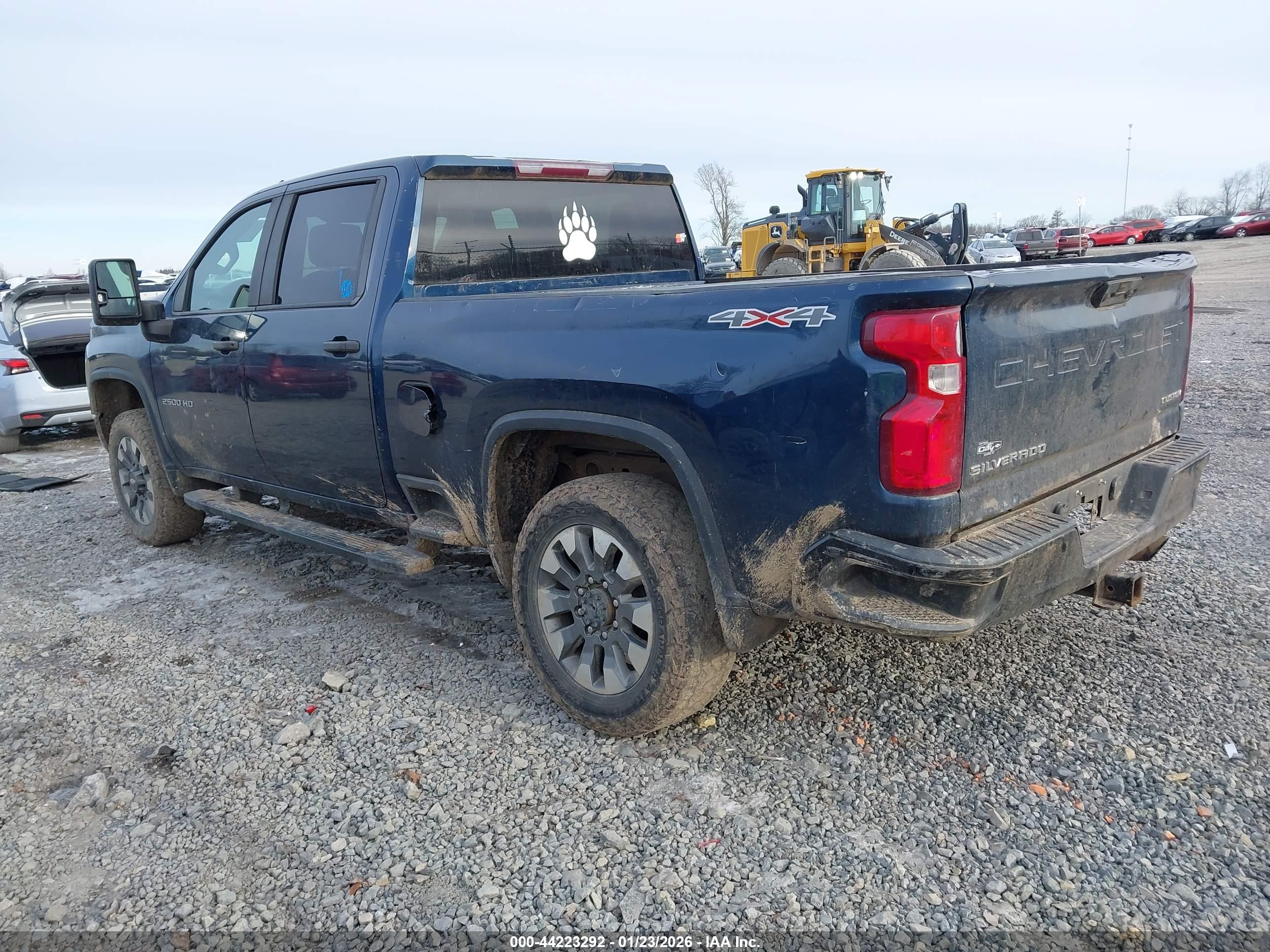 CHEVROLET SILVERADO image 3
