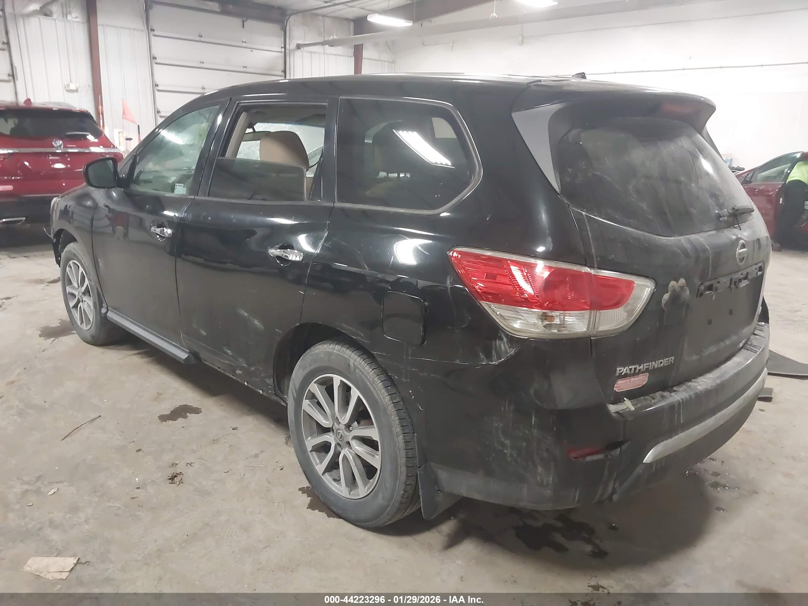 NISSAN PATHFINDER image 3