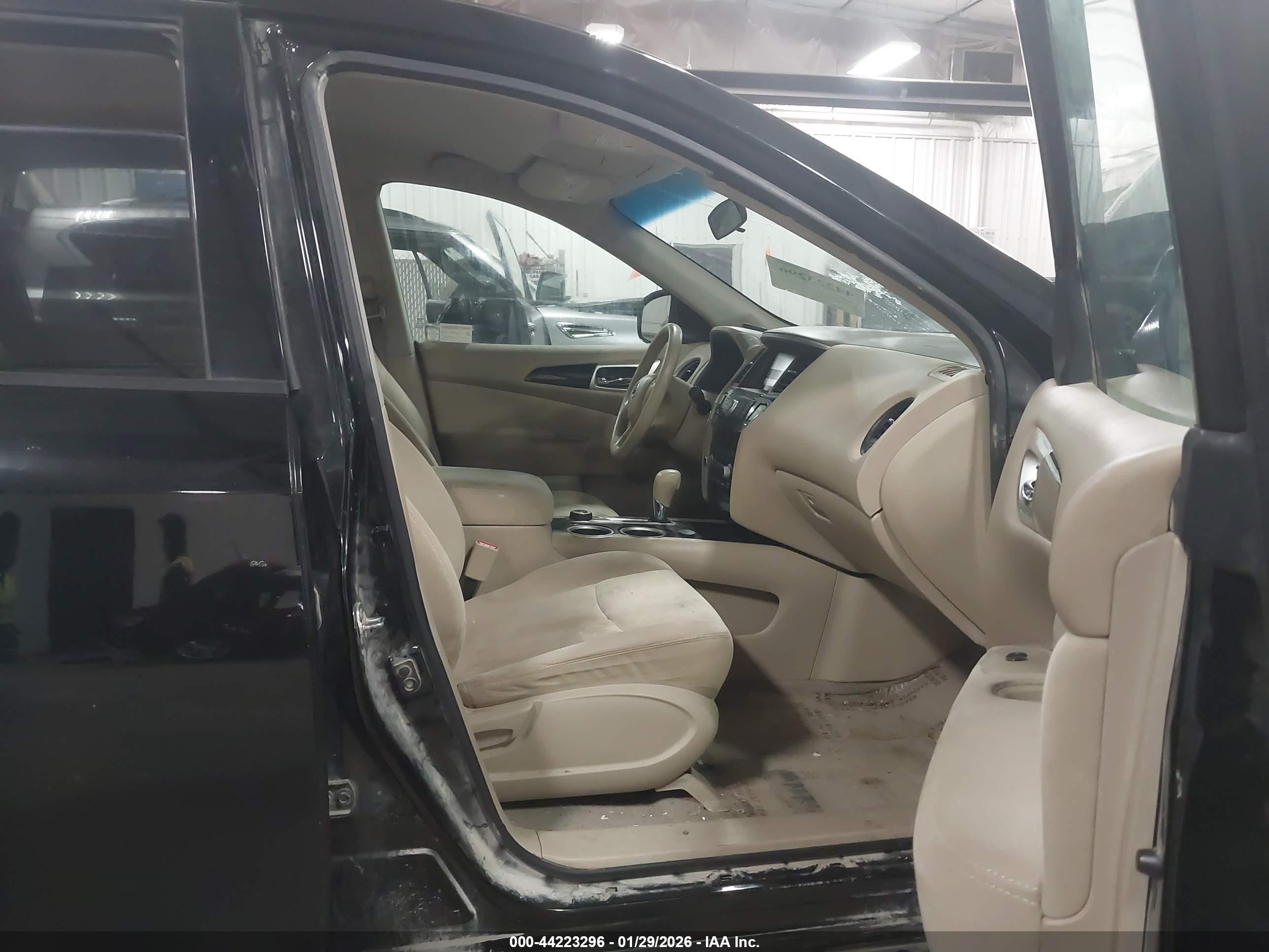NISSAN PATHFINDER image 5