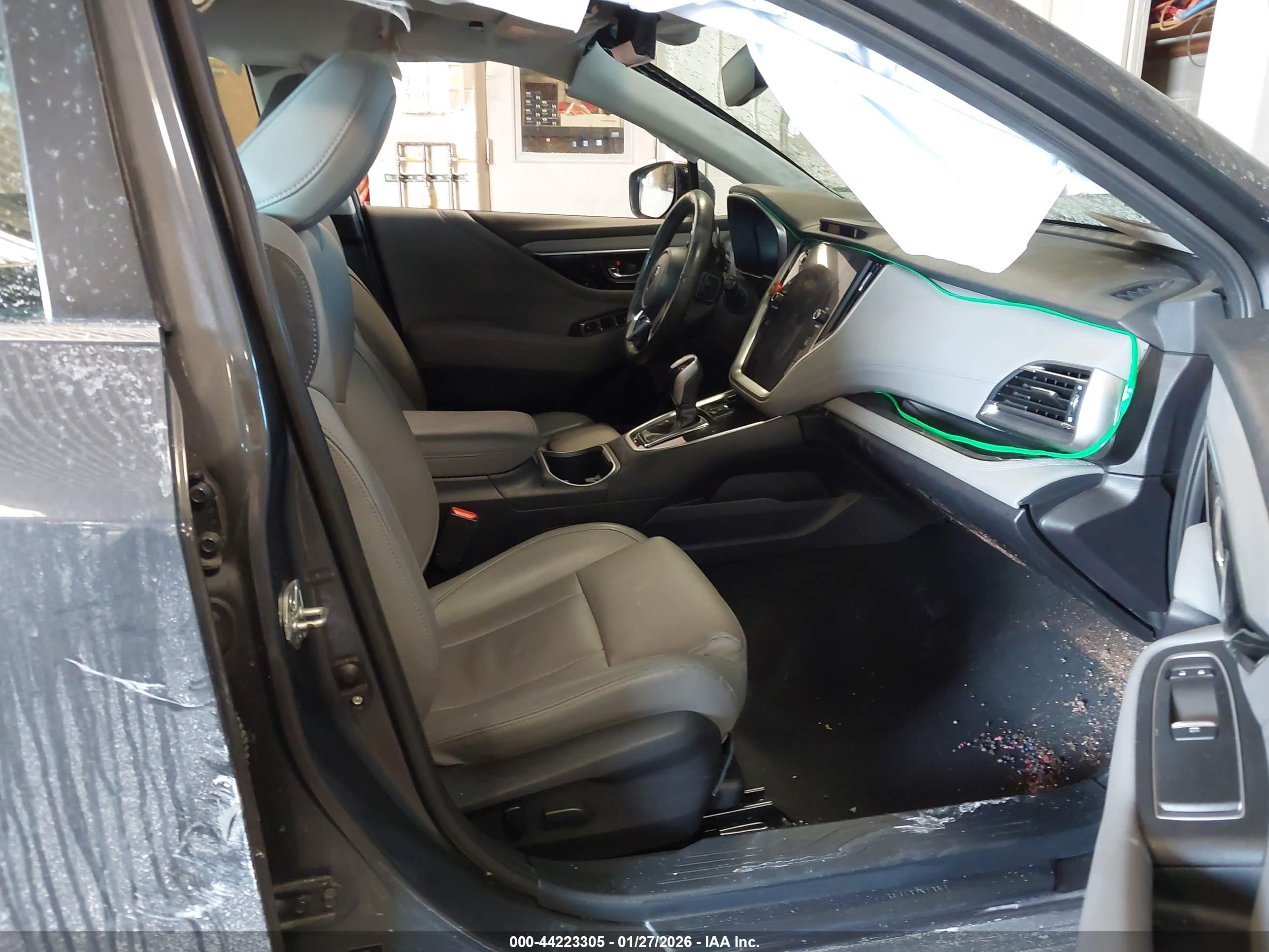 SUBARU LEGACY image 5