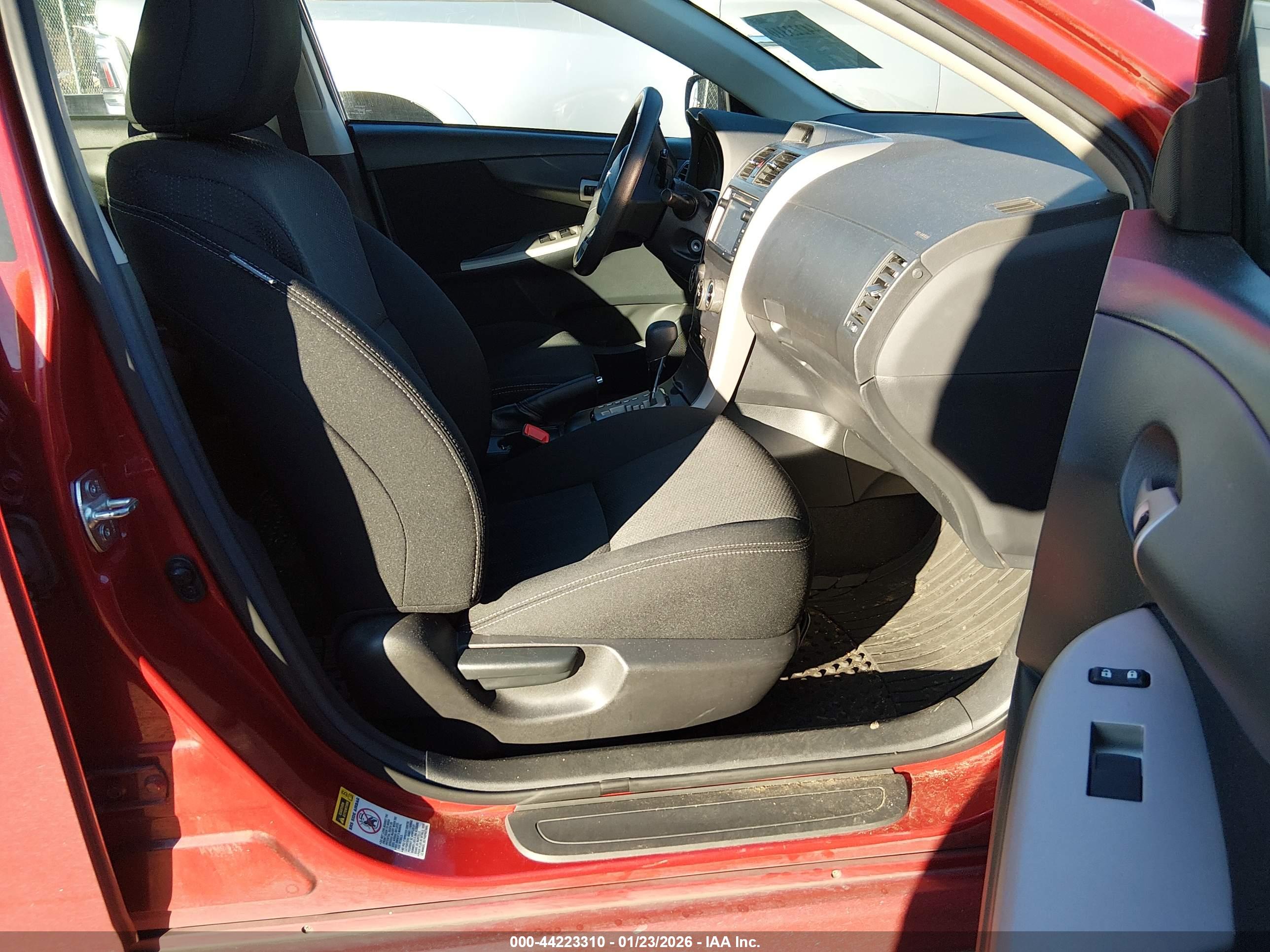 TOYOTA COROLLA image 5