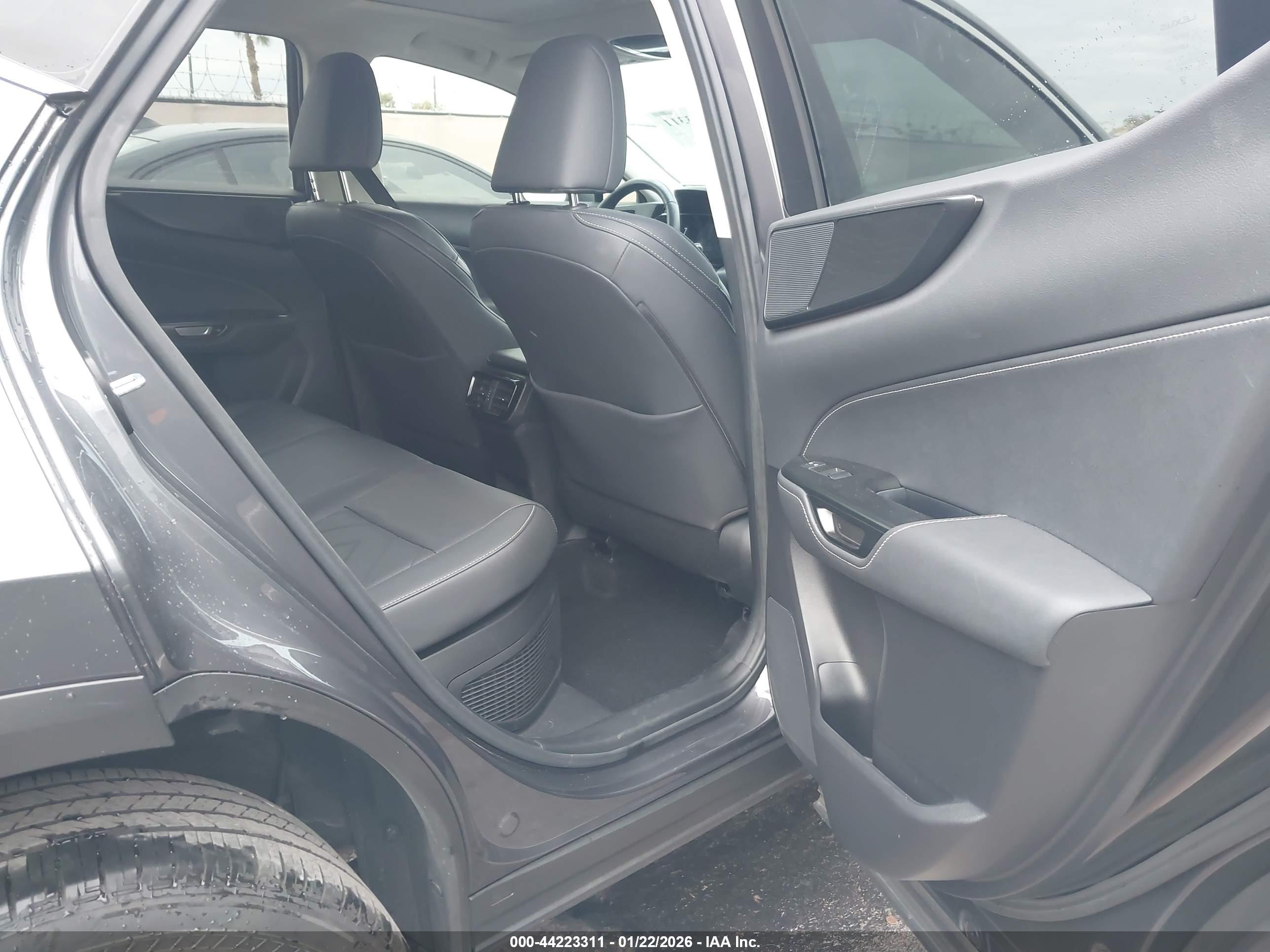LEXUS NX image 5