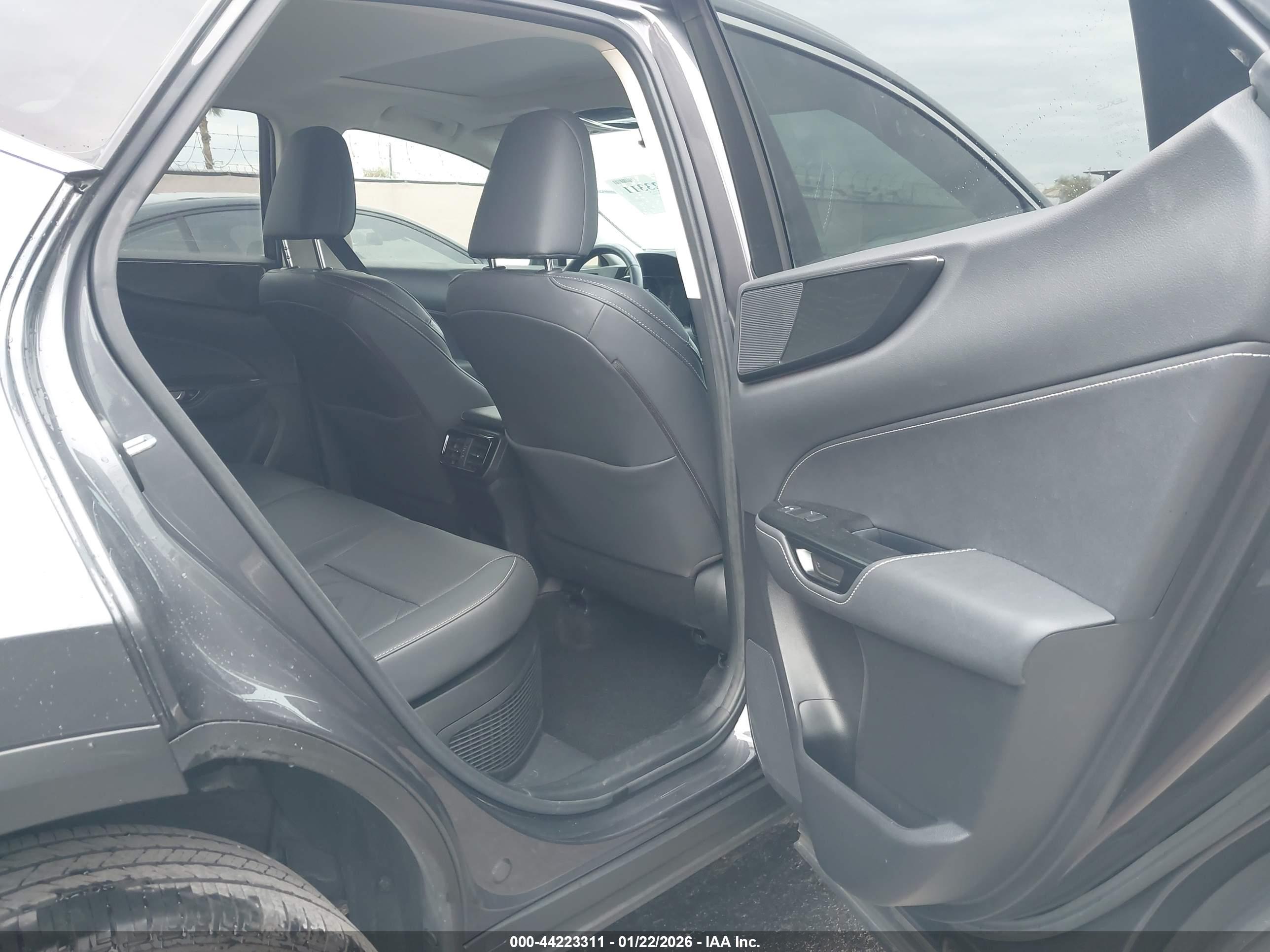 LEXUS NX image 8