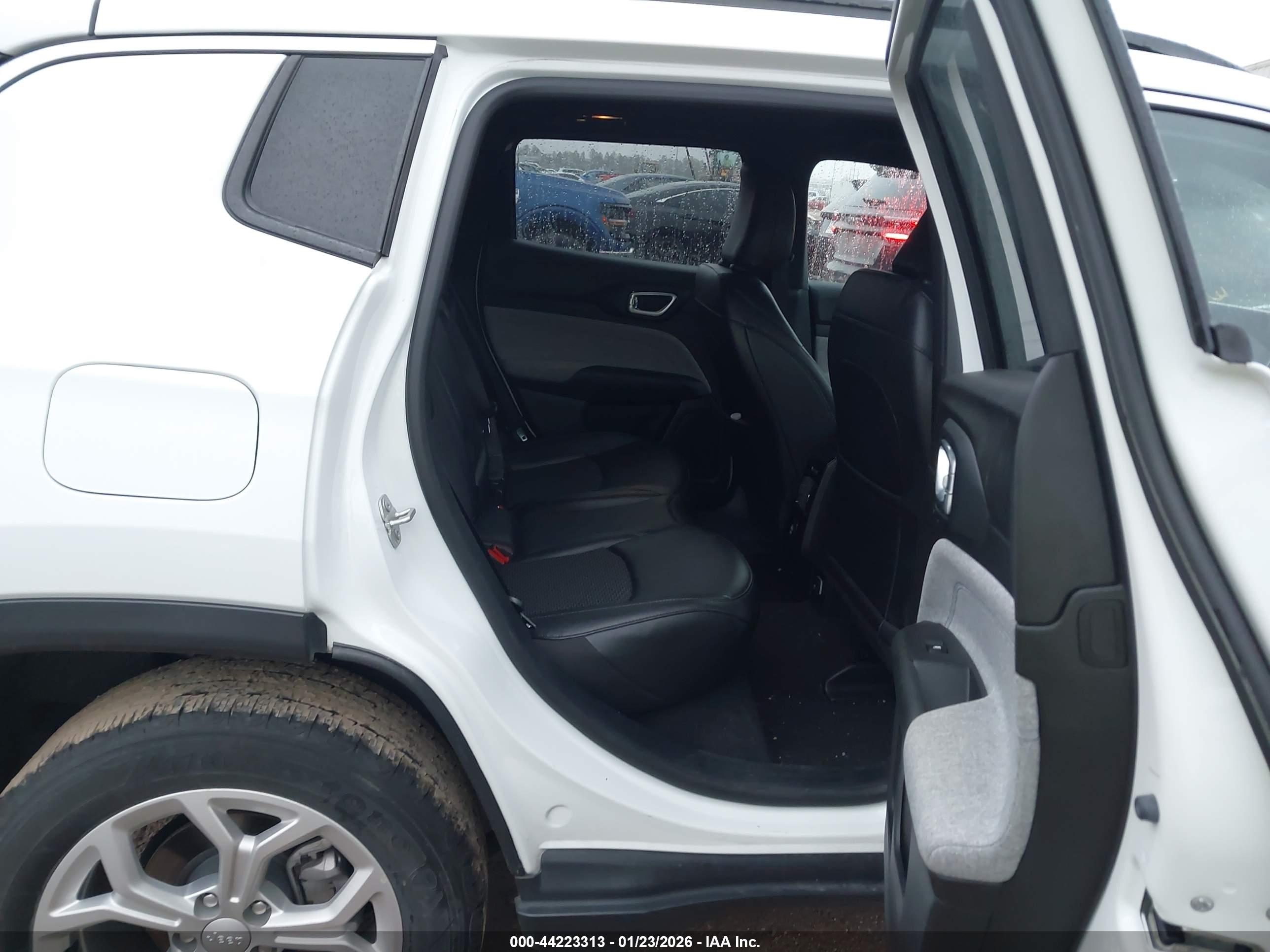 JEEP COMPASS image 8
