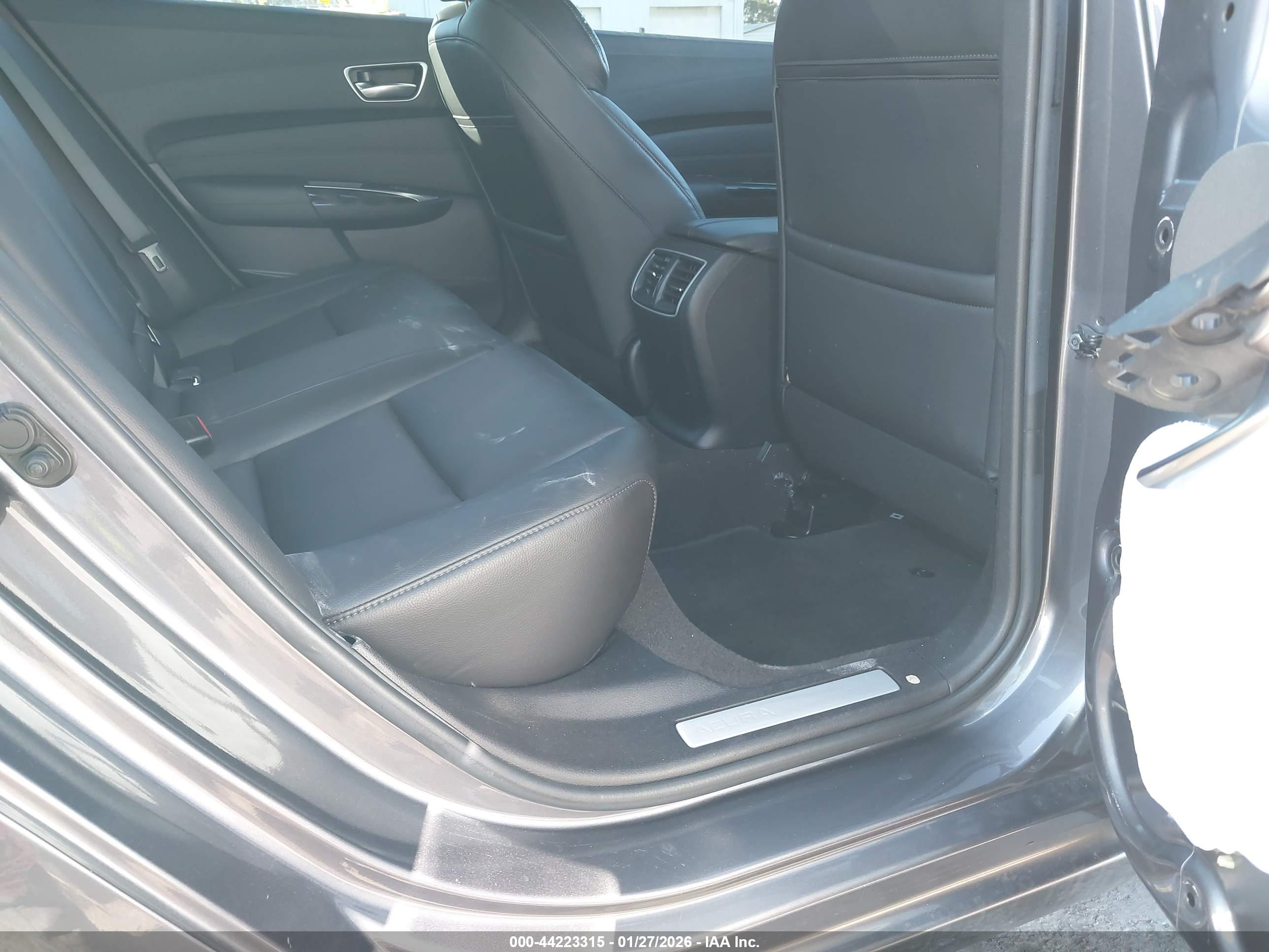 ACURA TLX image 8