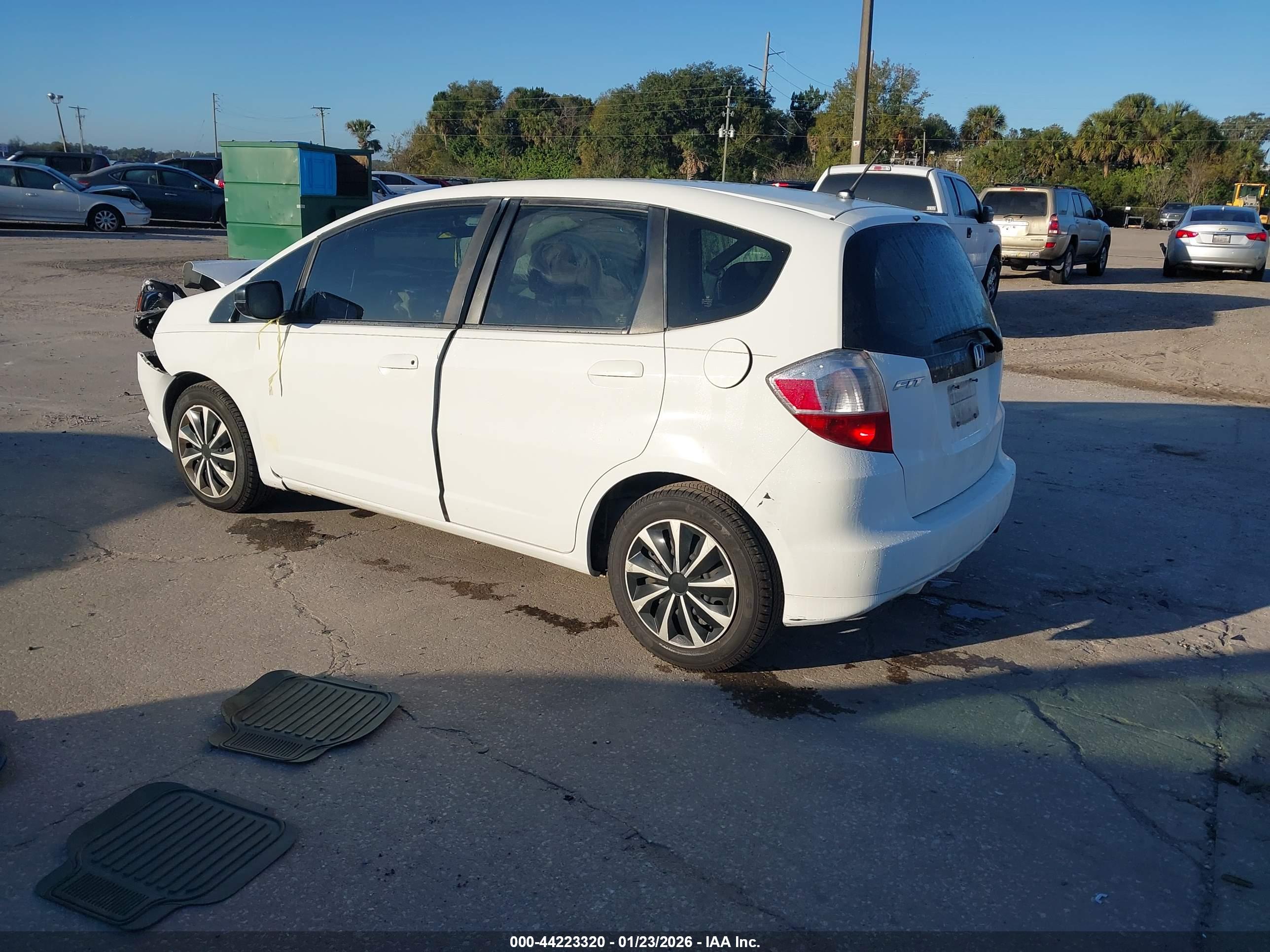 HONDA FIT image 3