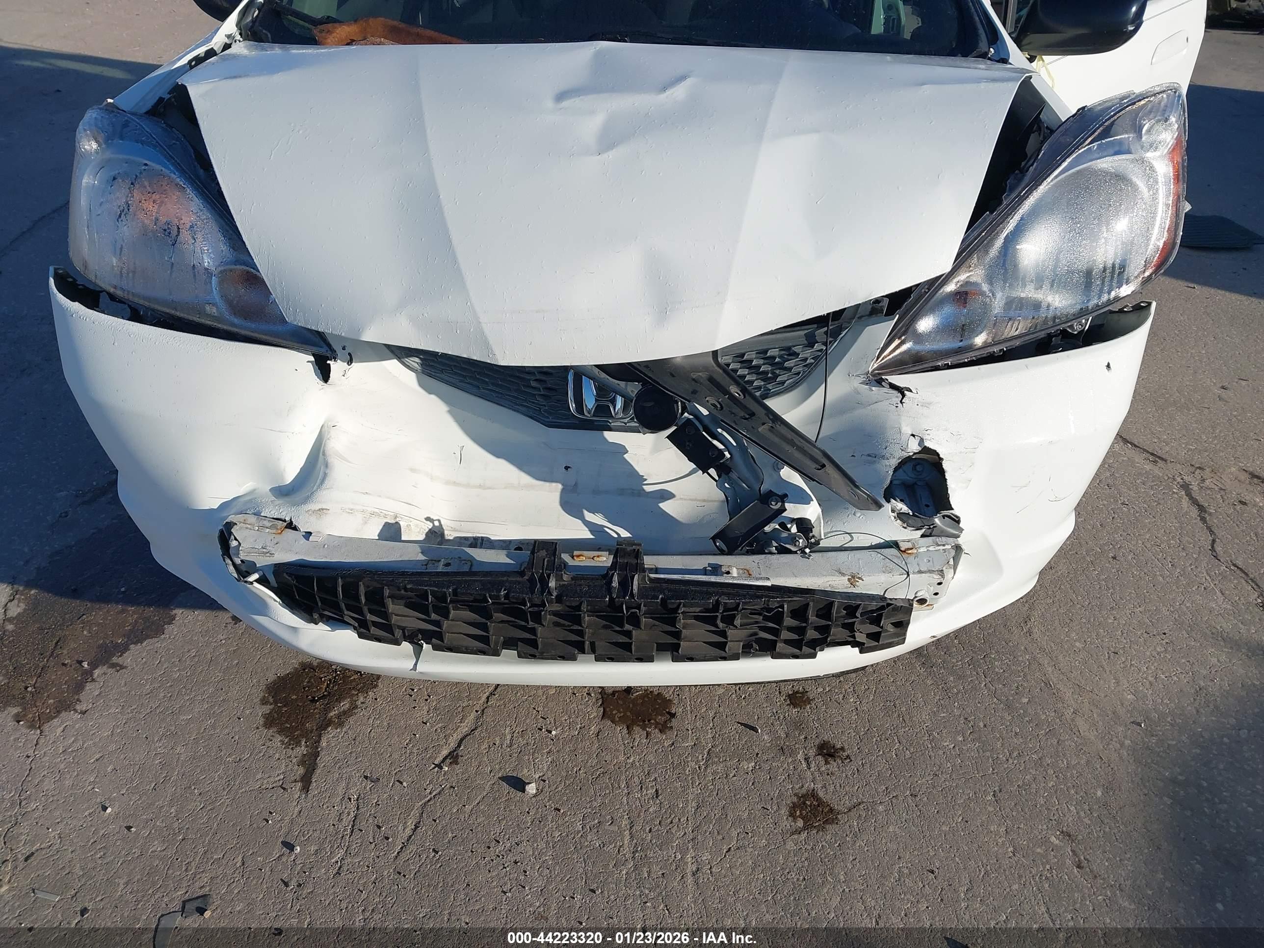 HONDA FIT image 6
